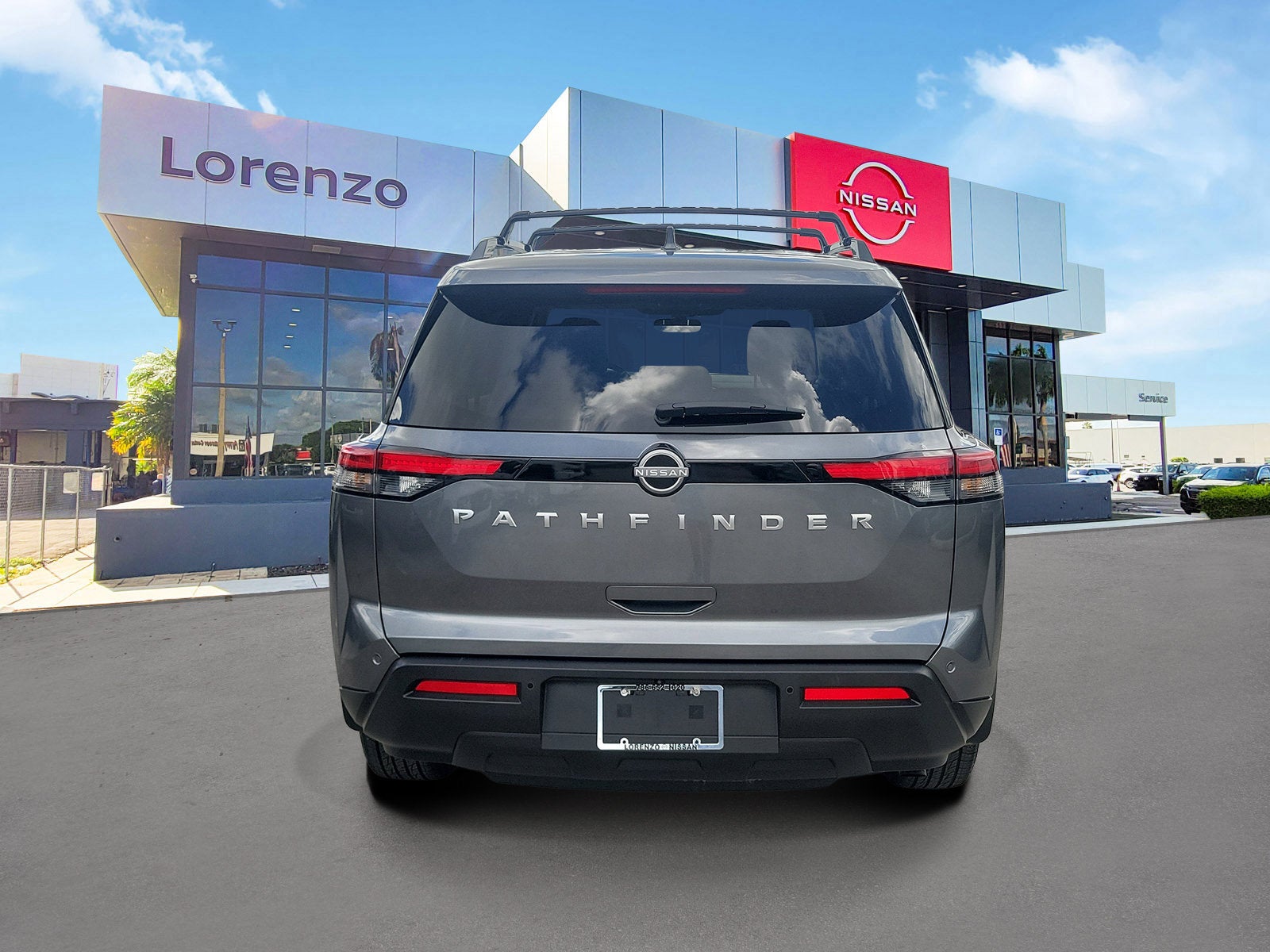 2025 Nissan Pathfinder SV
