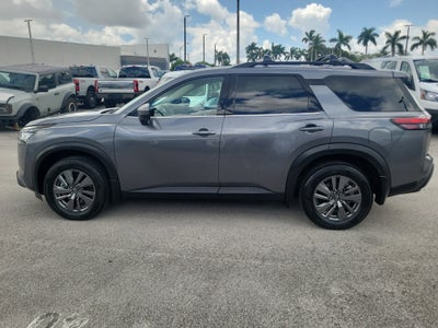 2025 Nissan Pathfinder SV
