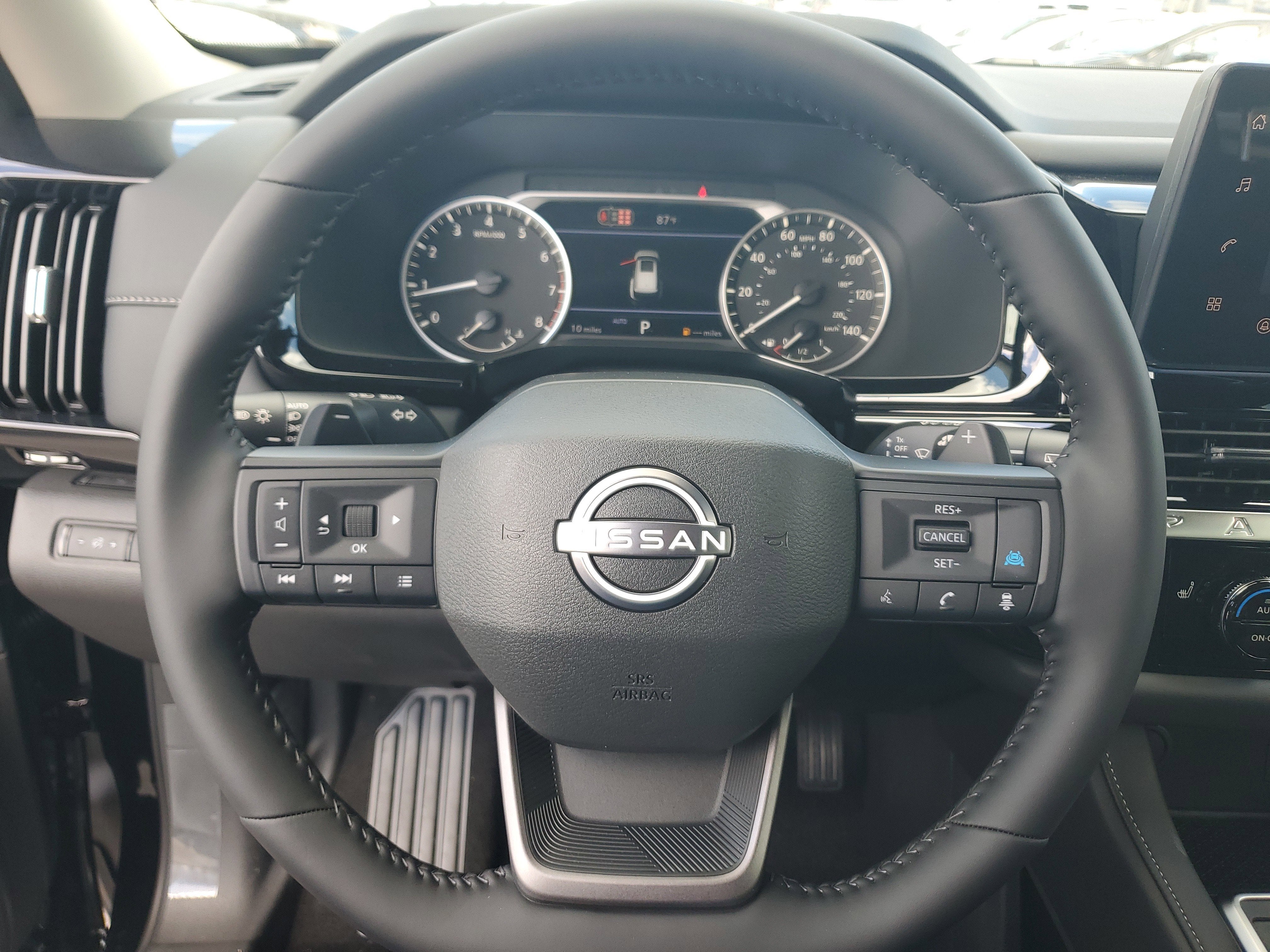 2026 Nissan Pathfinder SV