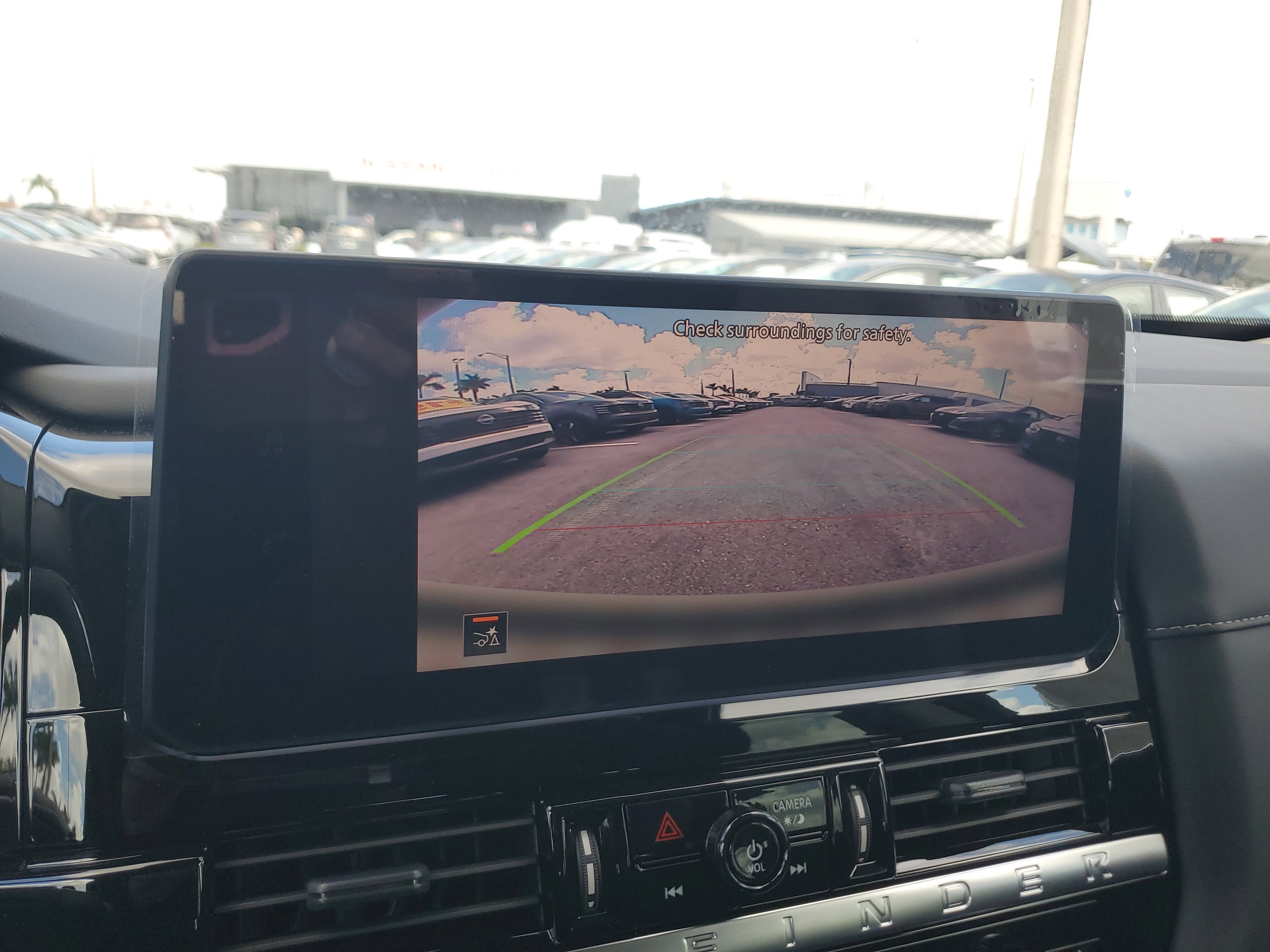 2026 Nissan Pathfinder SV