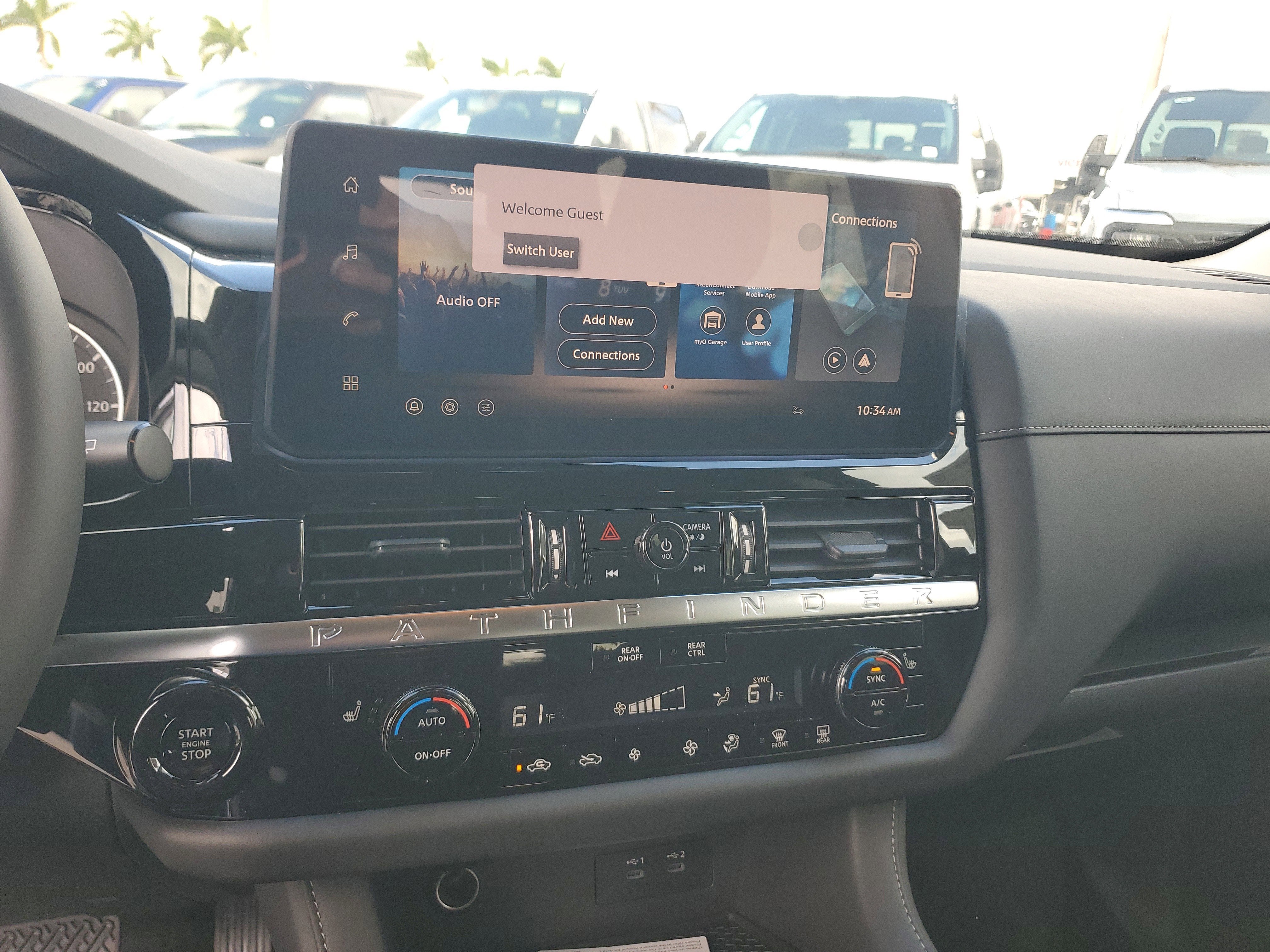 2026 Nissan Pathfinder SV