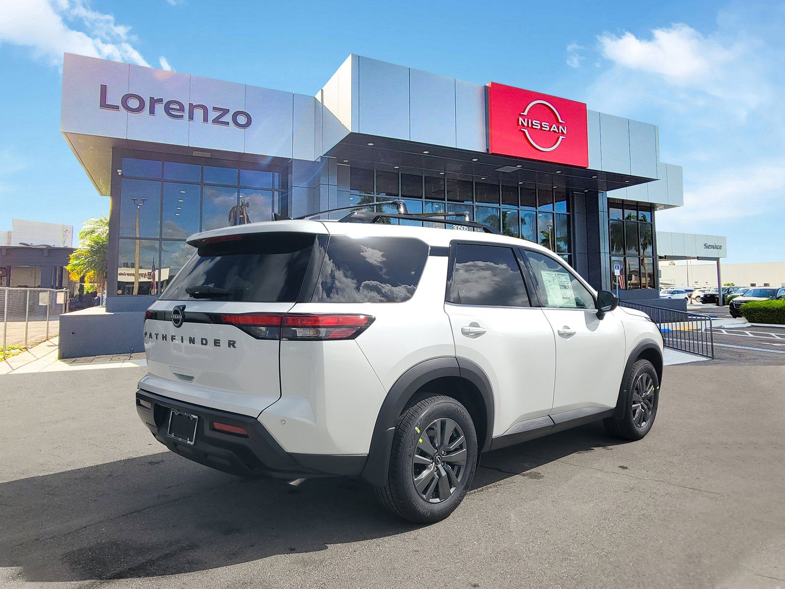 2026 Nissan Pathfinder SV