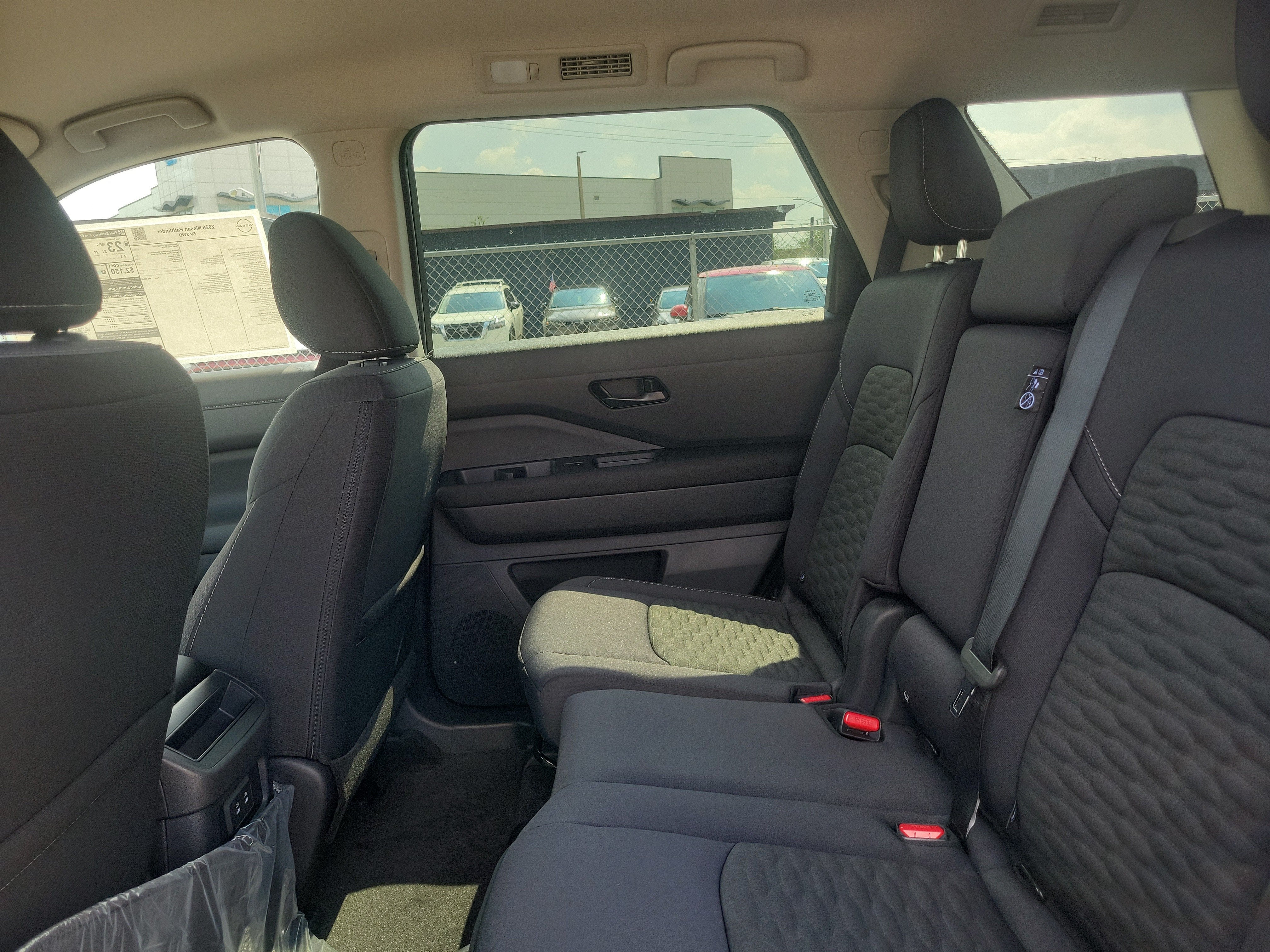 2026 Nissan Pathfinder SV