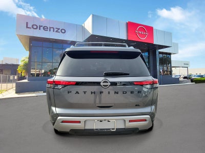 2024 Nissan Pathfinder SL