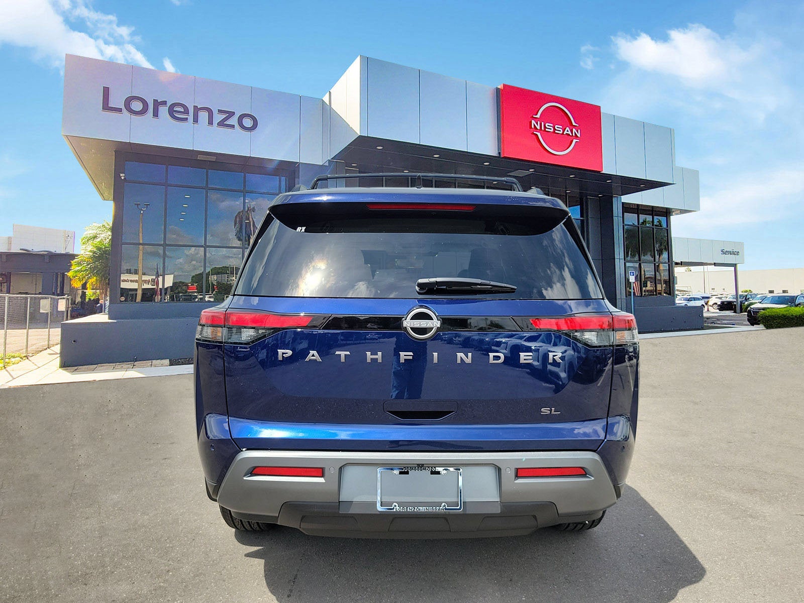 2026 Nissan Pathfinder SL