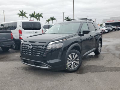 2026 Nissan Pathfinder SL