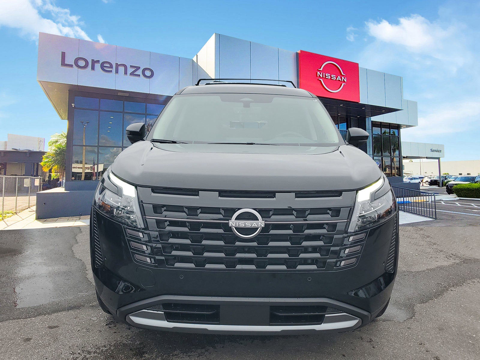 2026 Nissan Pathfinder SL