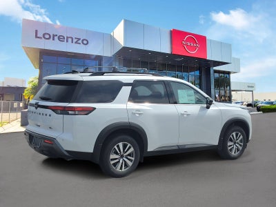 2026 Nissan Pathfinder SL