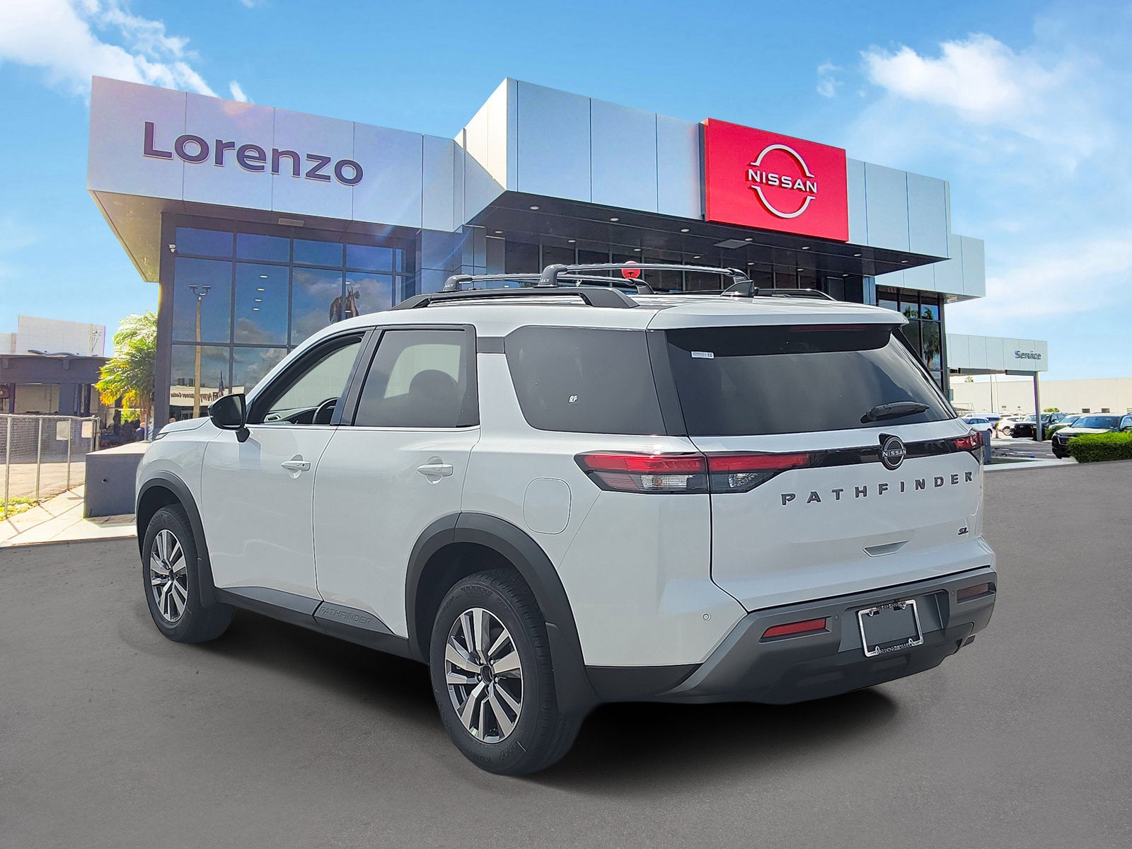2026 Nissan Pathfinder SL