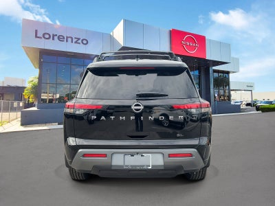 2026 Nissan Pathfinder SL
