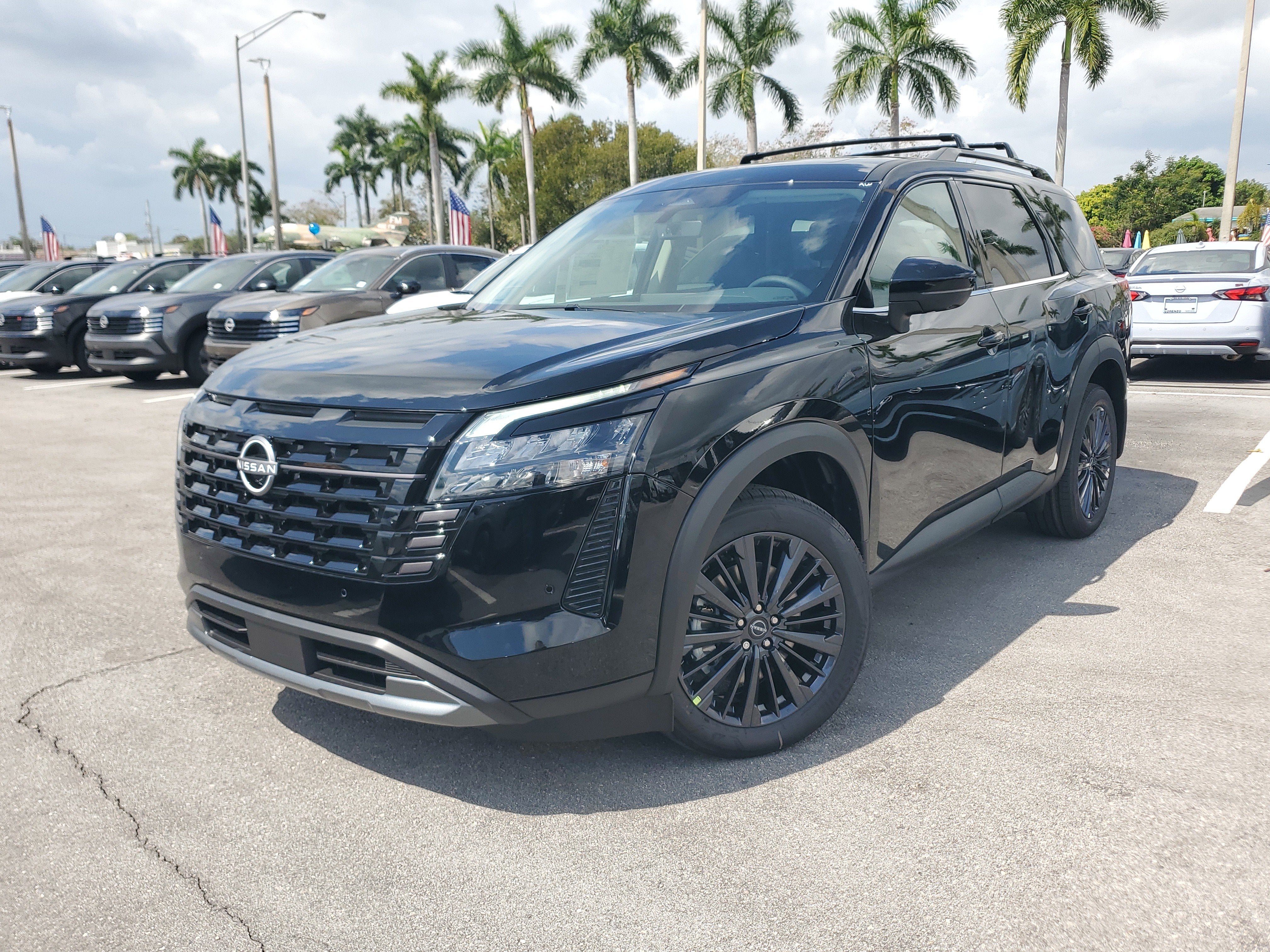 2026 Nissan Pathfinder SL