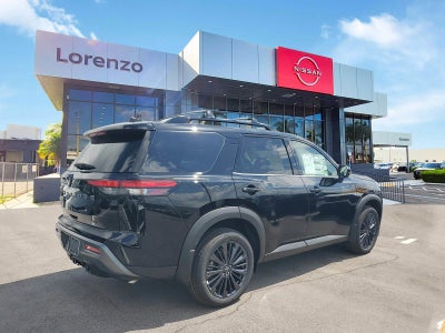 2026 Nissan Pathfinder SL