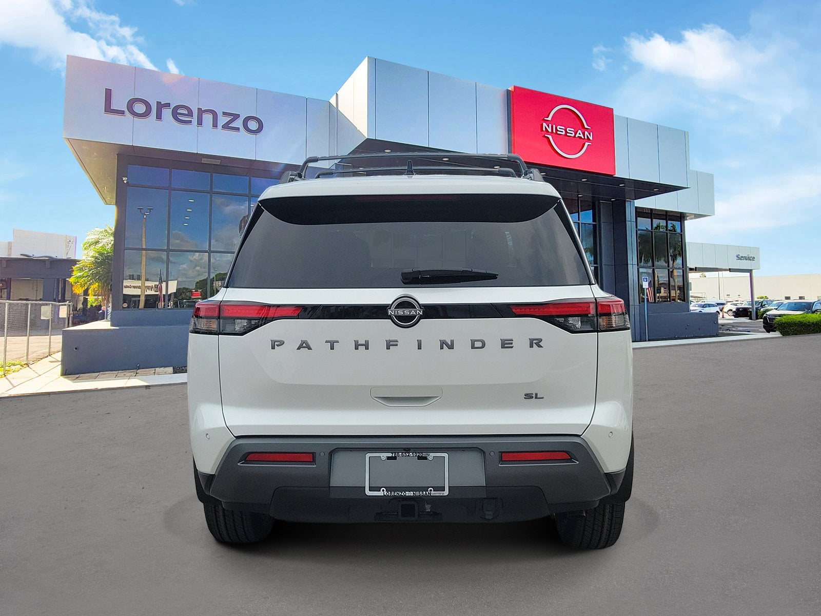 2026 Nissan Pathfinder SL