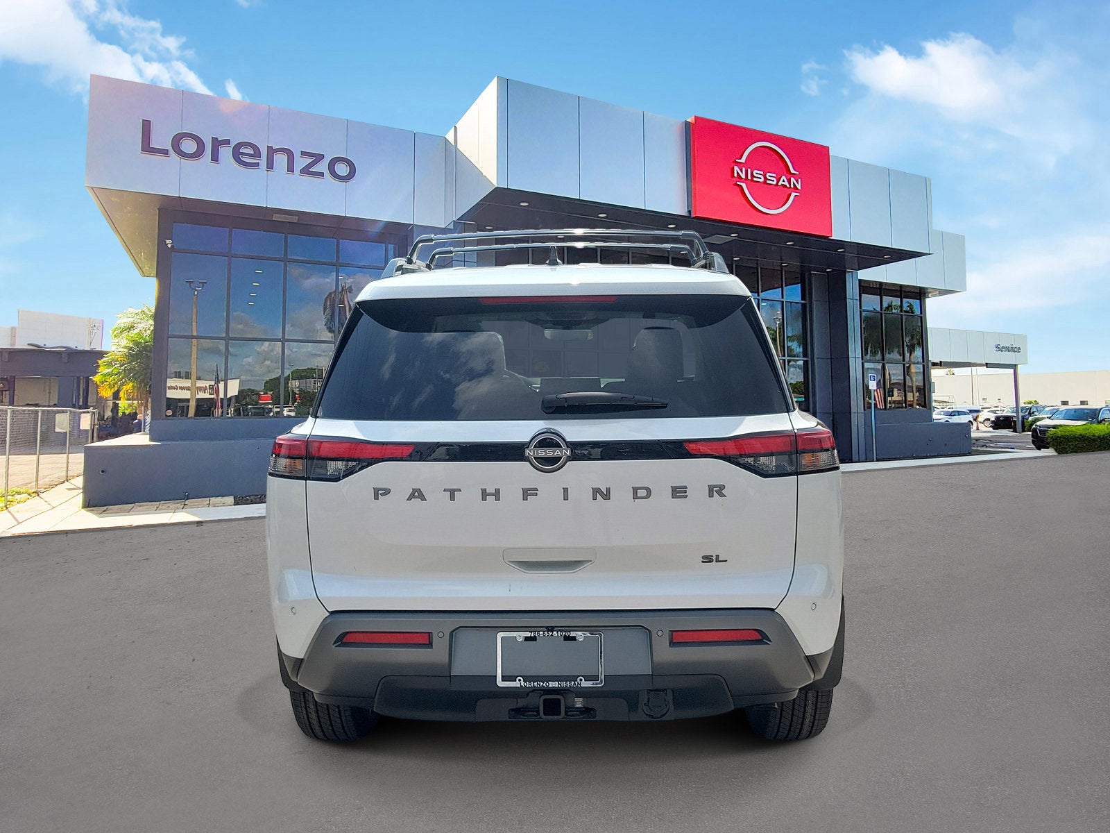2026 Nissan Pathfinder SL