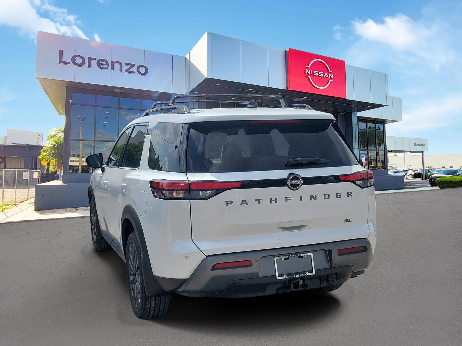 2026 Nissan Pathfinder SL