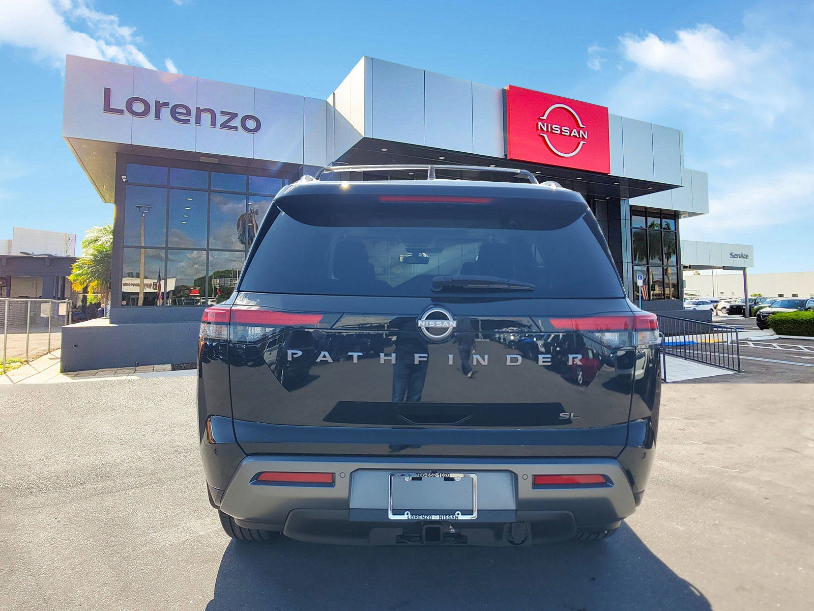 2026 Nissan Pathfinder SL