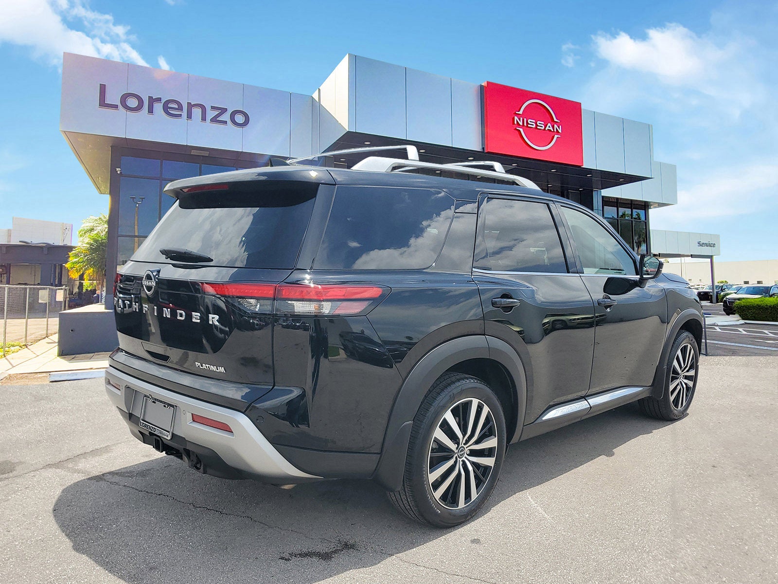 2024 Nissan Pathfinder Platinum