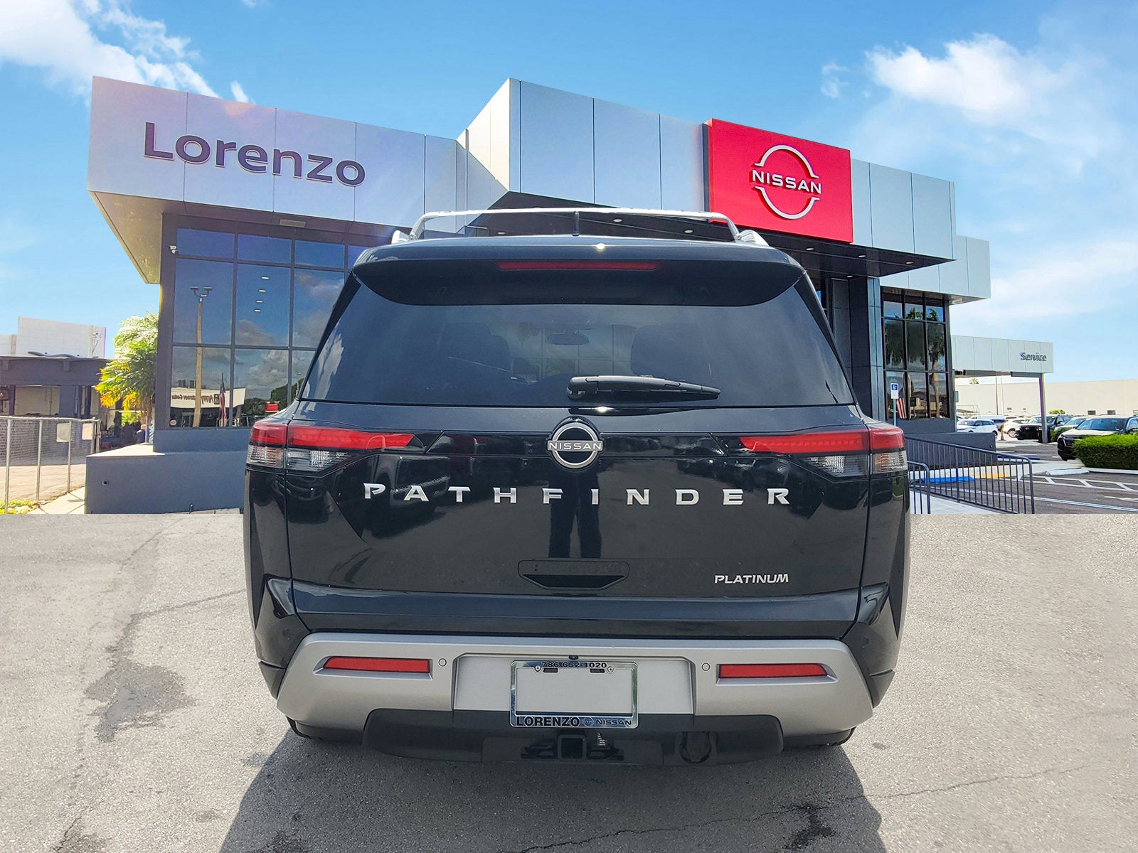 2024 Nissan Pathfinder Platinum