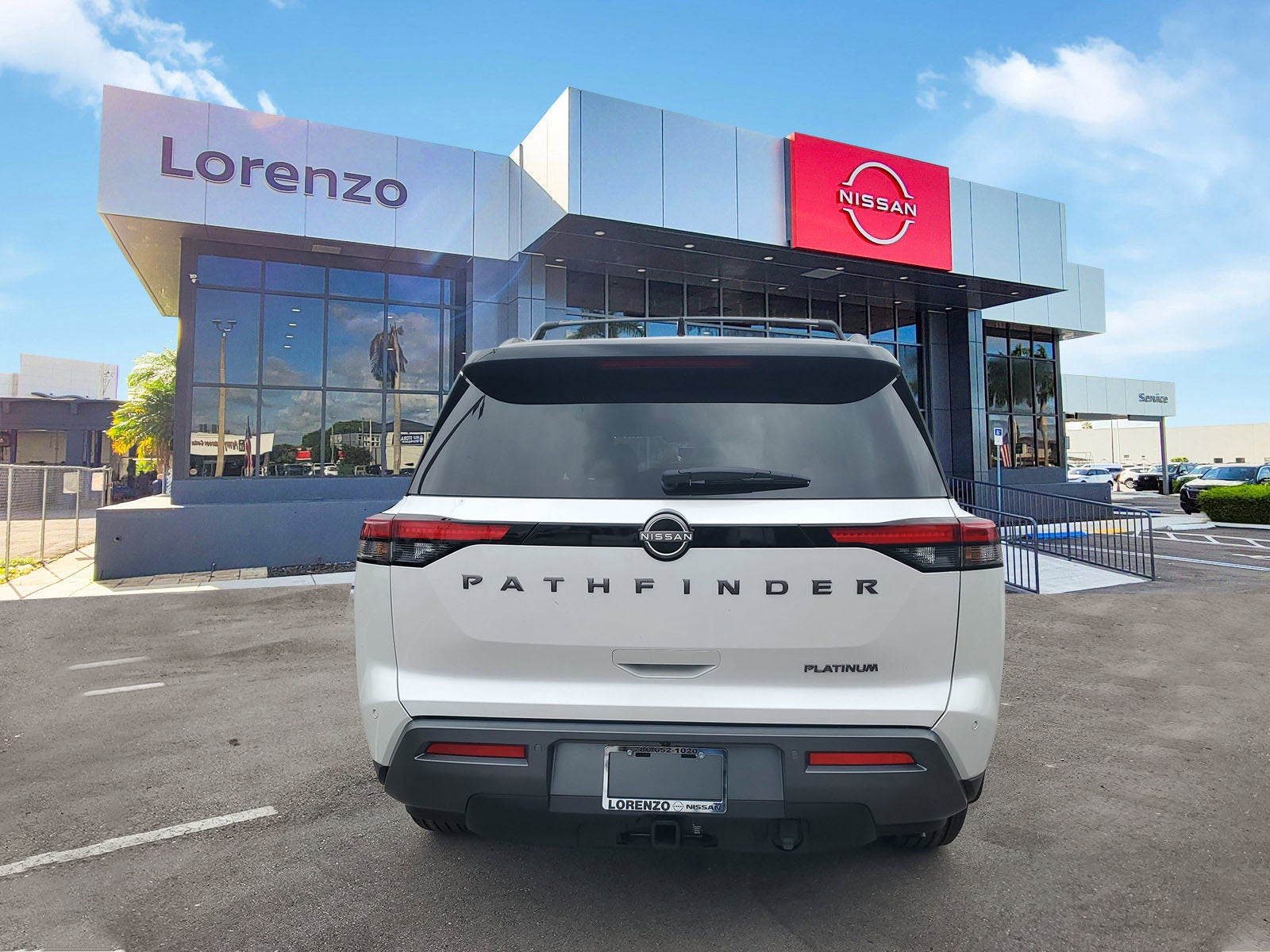 2026 Nissan Pathfinder Platinum