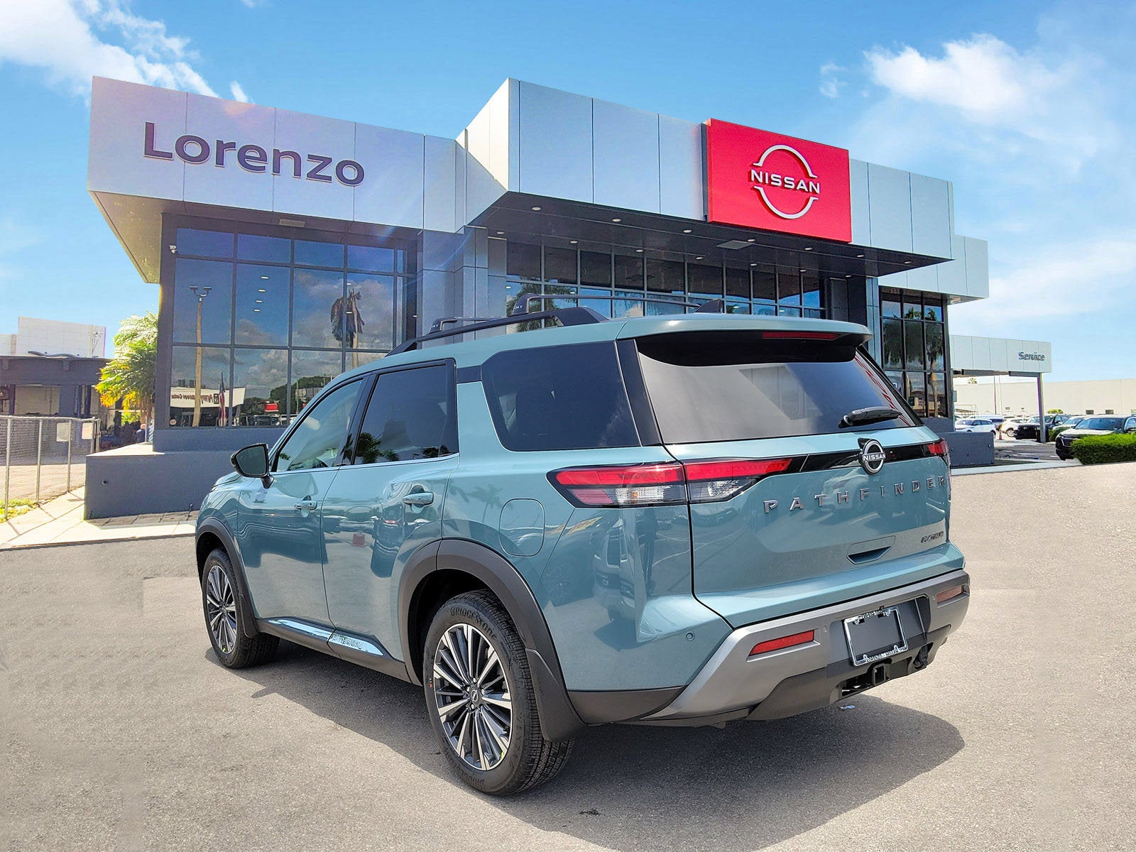 2026 Nissan Pathfinder Platinum
