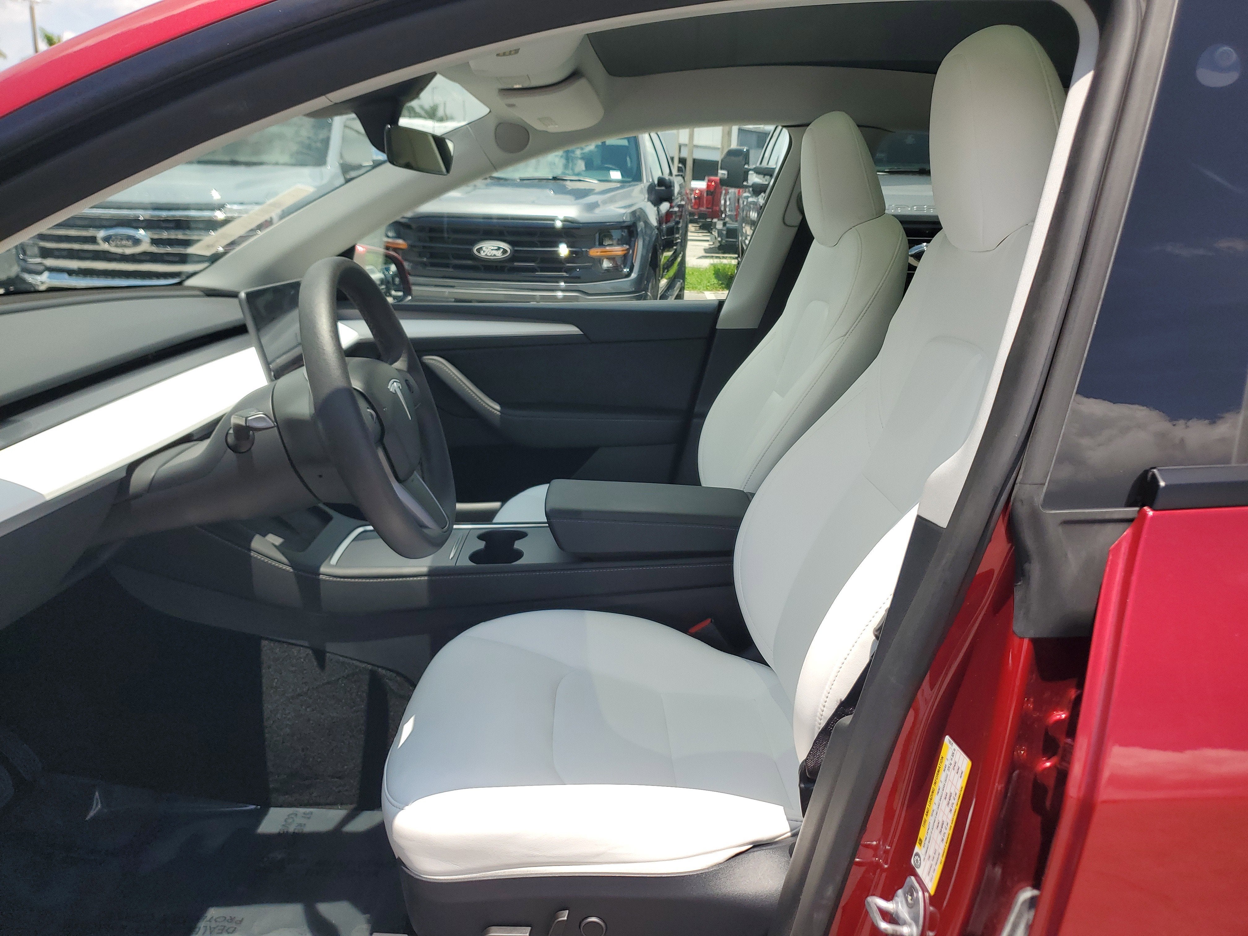 2024 Tesla Model Y Long Range