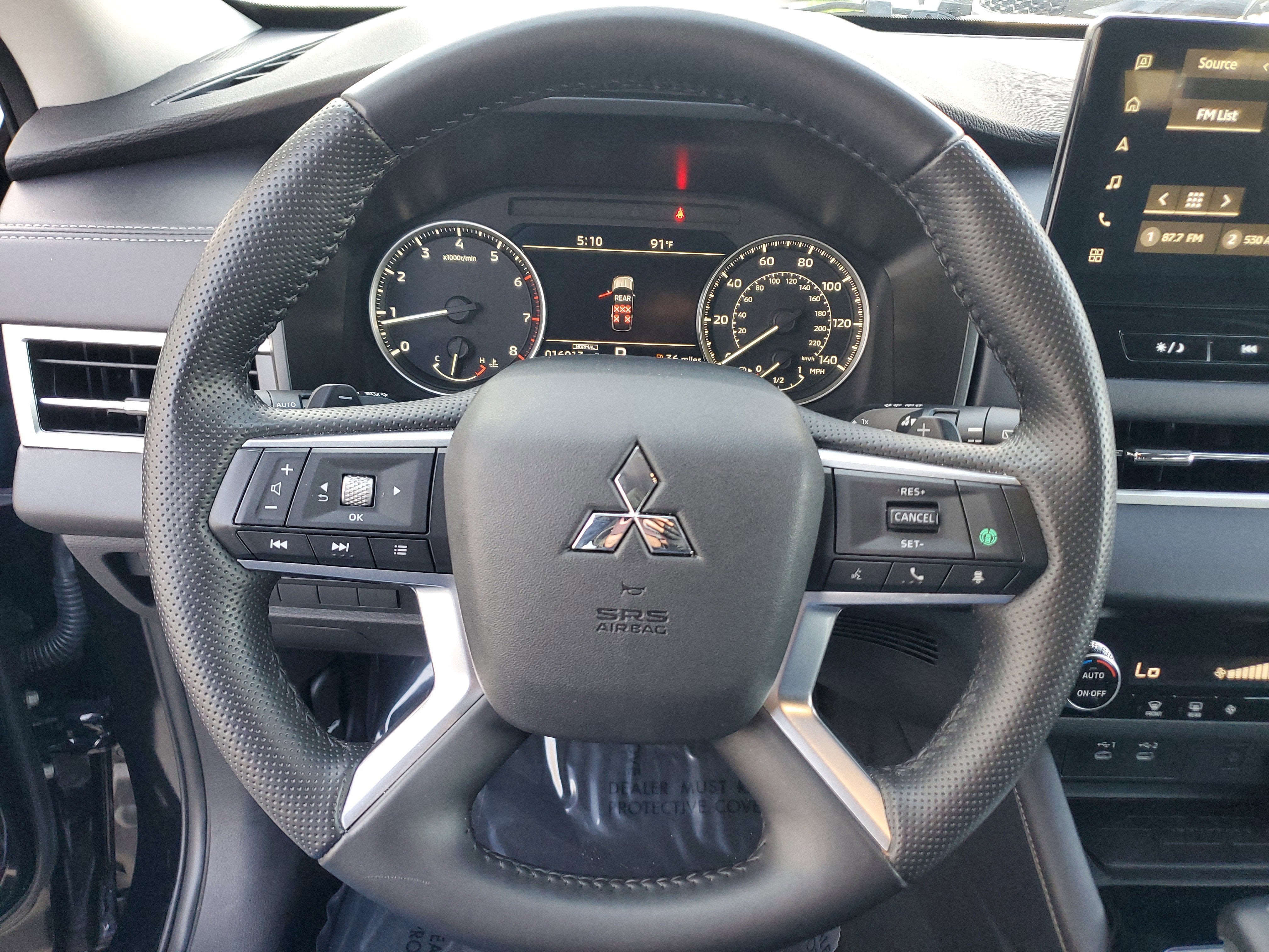 2025 Mitsubishi Outlander SE