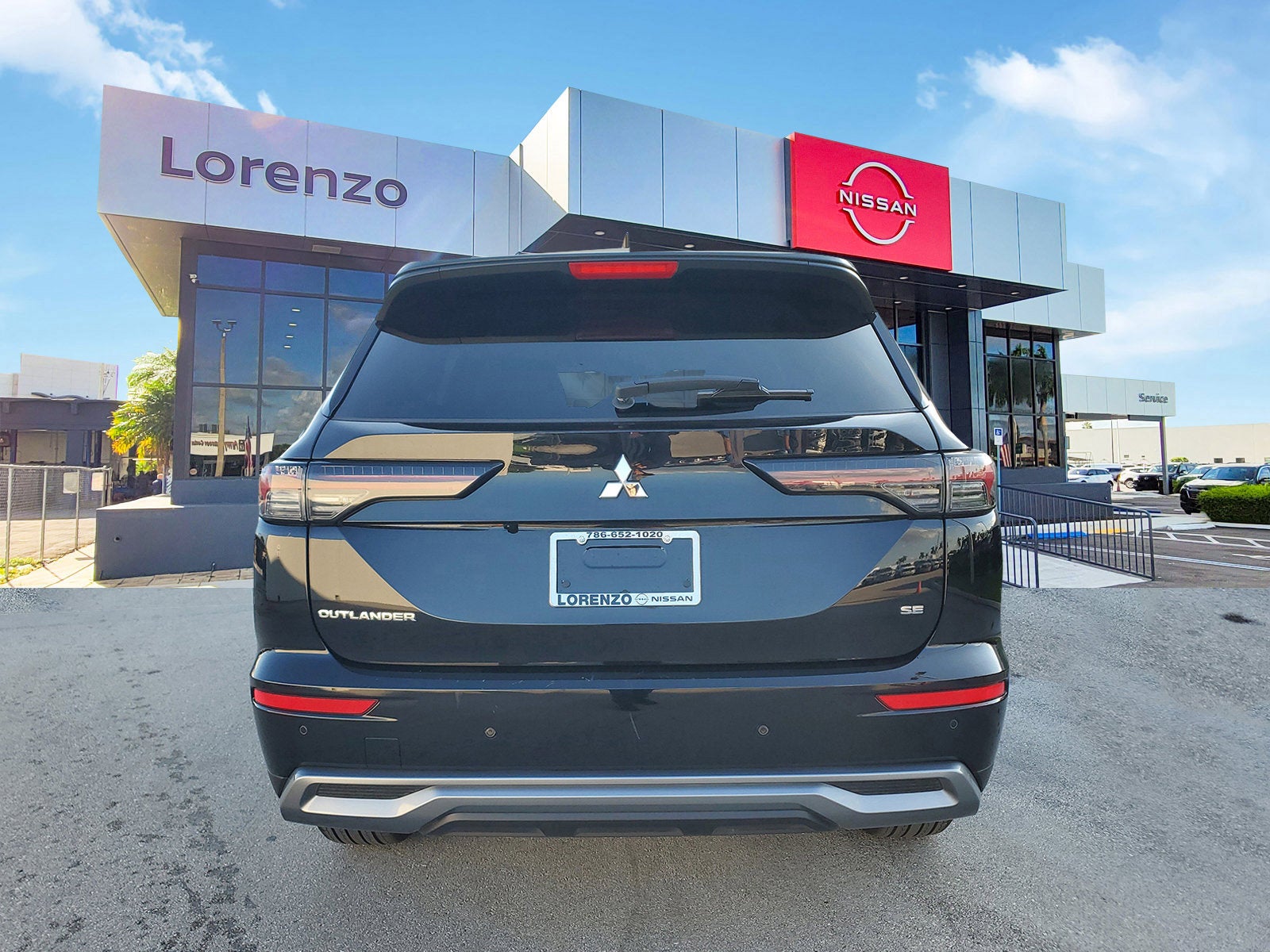 2025 Mitsubishi Outlander SE