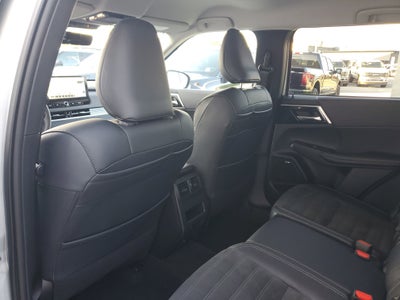 2025 Mitsubishi Outlander SE