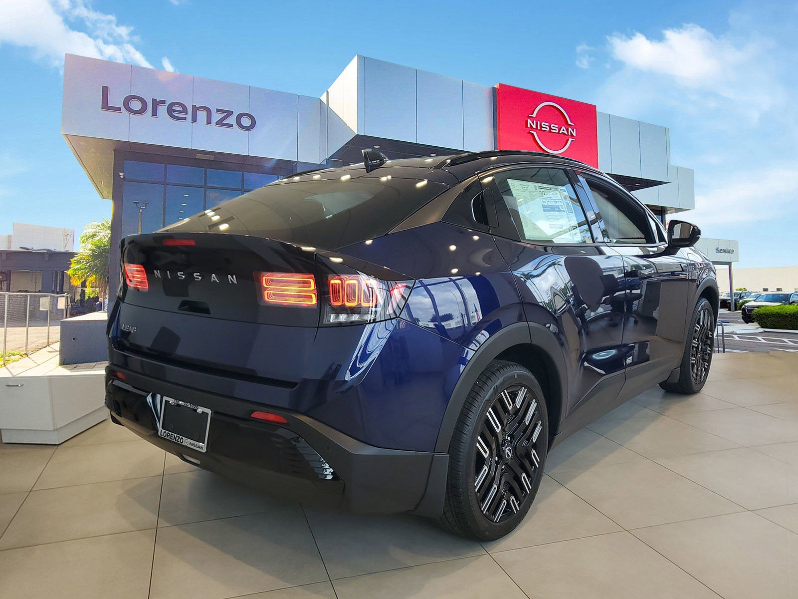 2026 Nissan LEAF Platinum+