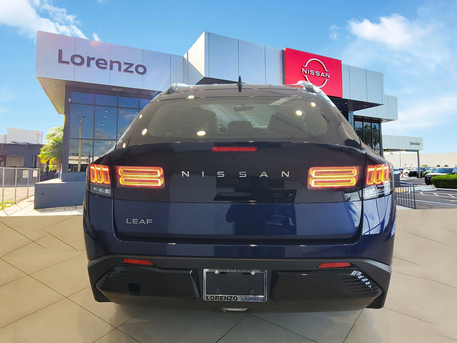 2026 Nissan LEAF Platinum+