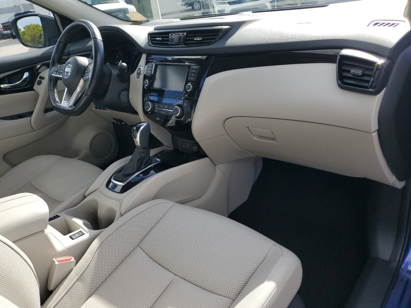 2021 Nissan Rogue Sport SL