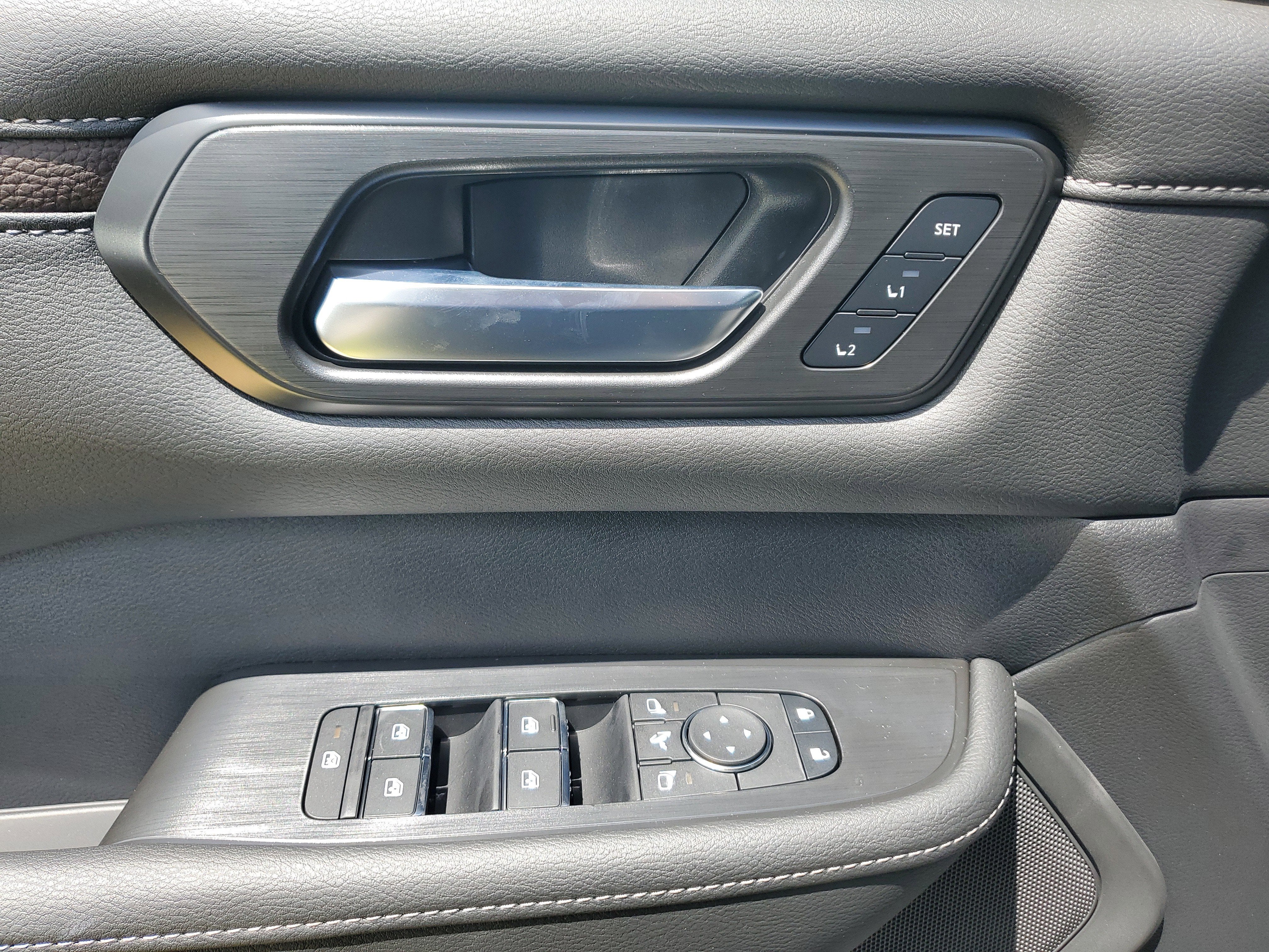 2025 Nissan Armada SL