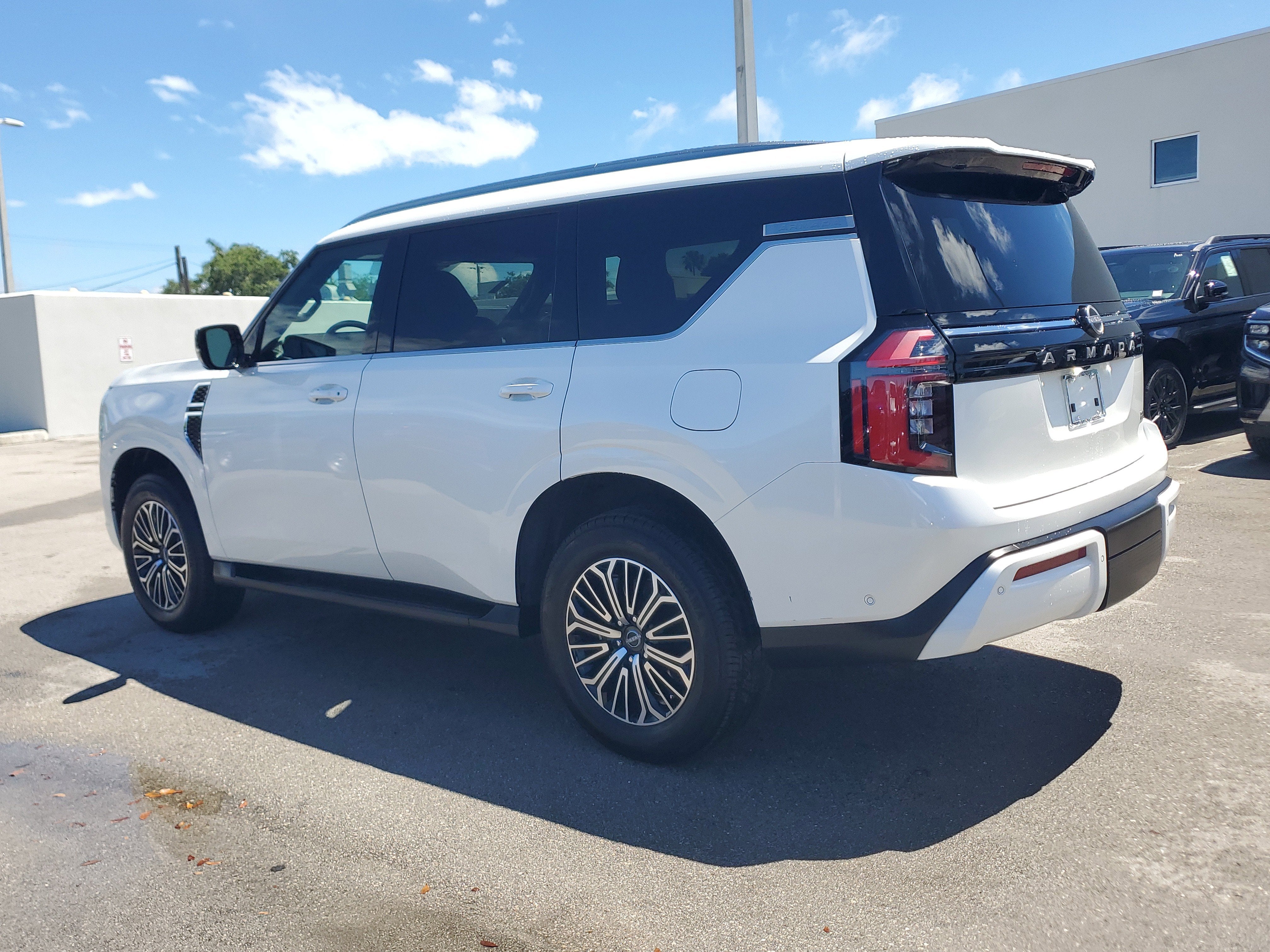 2025 Nissan Armada SL