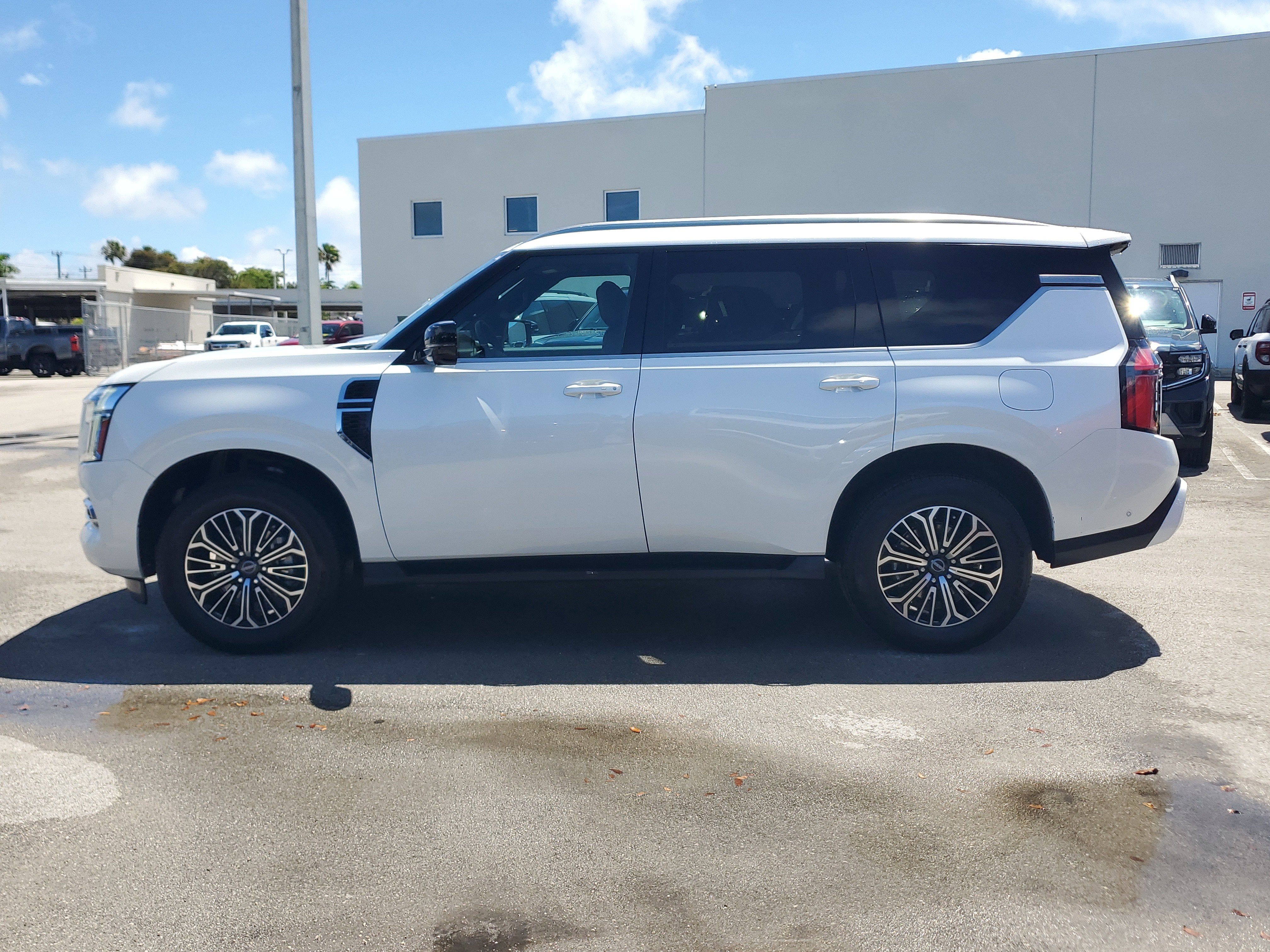 2025 Nissan Armada SL