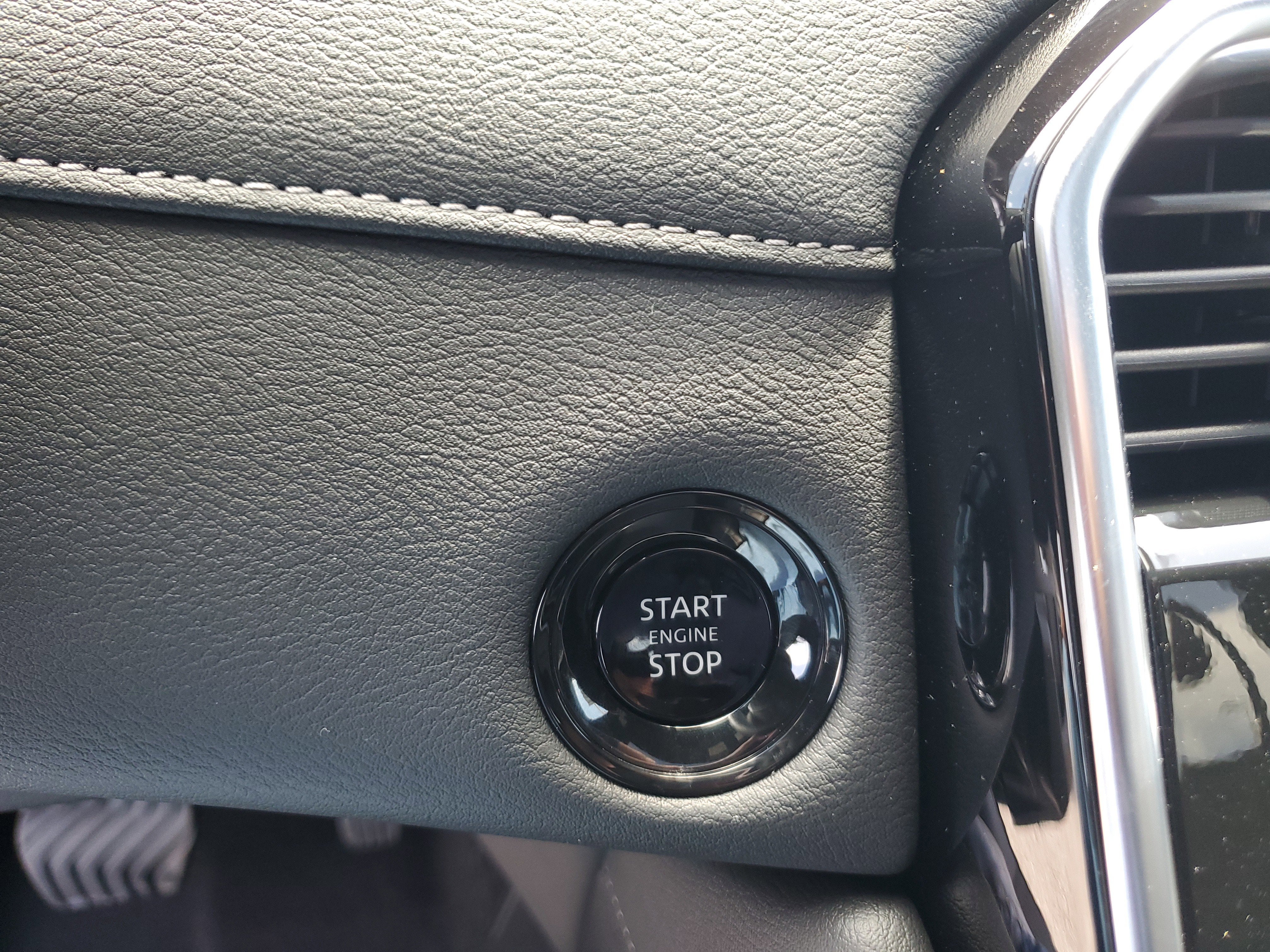 2025 Nissan Armada Platinum