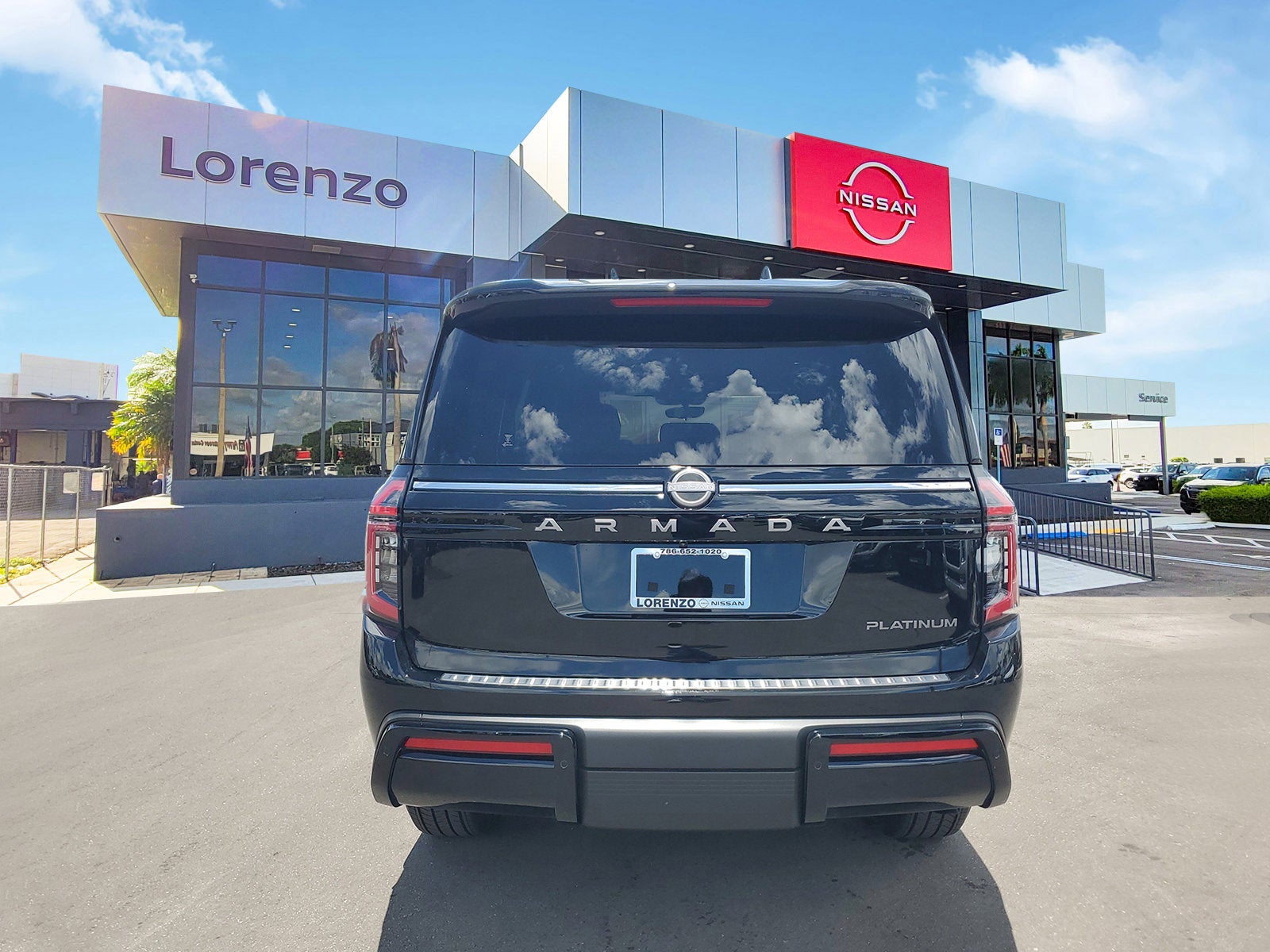 2025 Nissan Armada Platinum