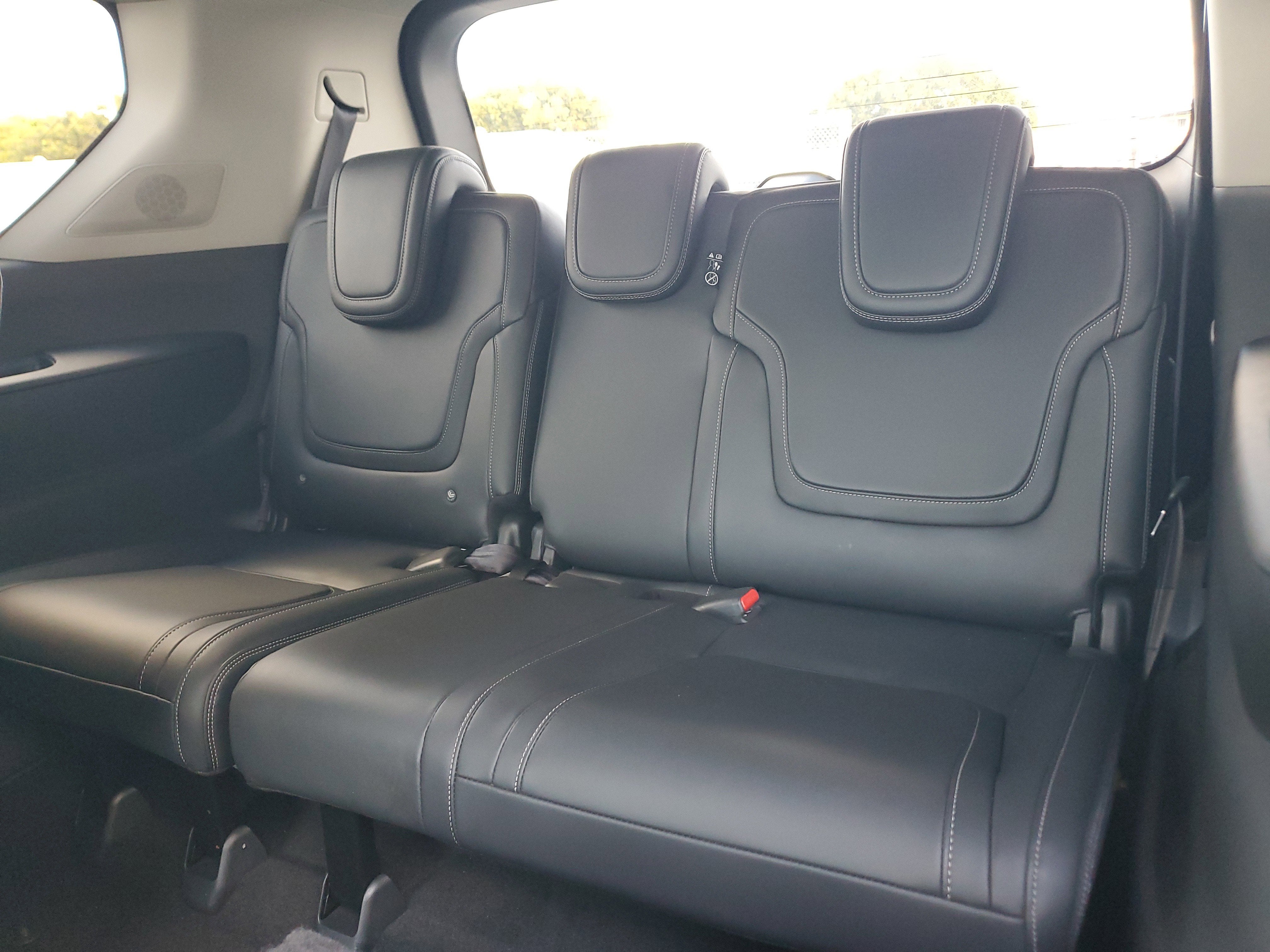 2025 INFINITI QX80 PURE