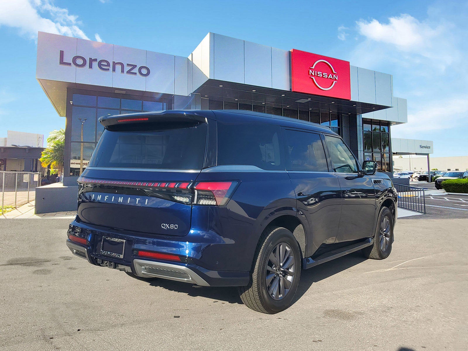 2025 INFINITI QX80 PURE