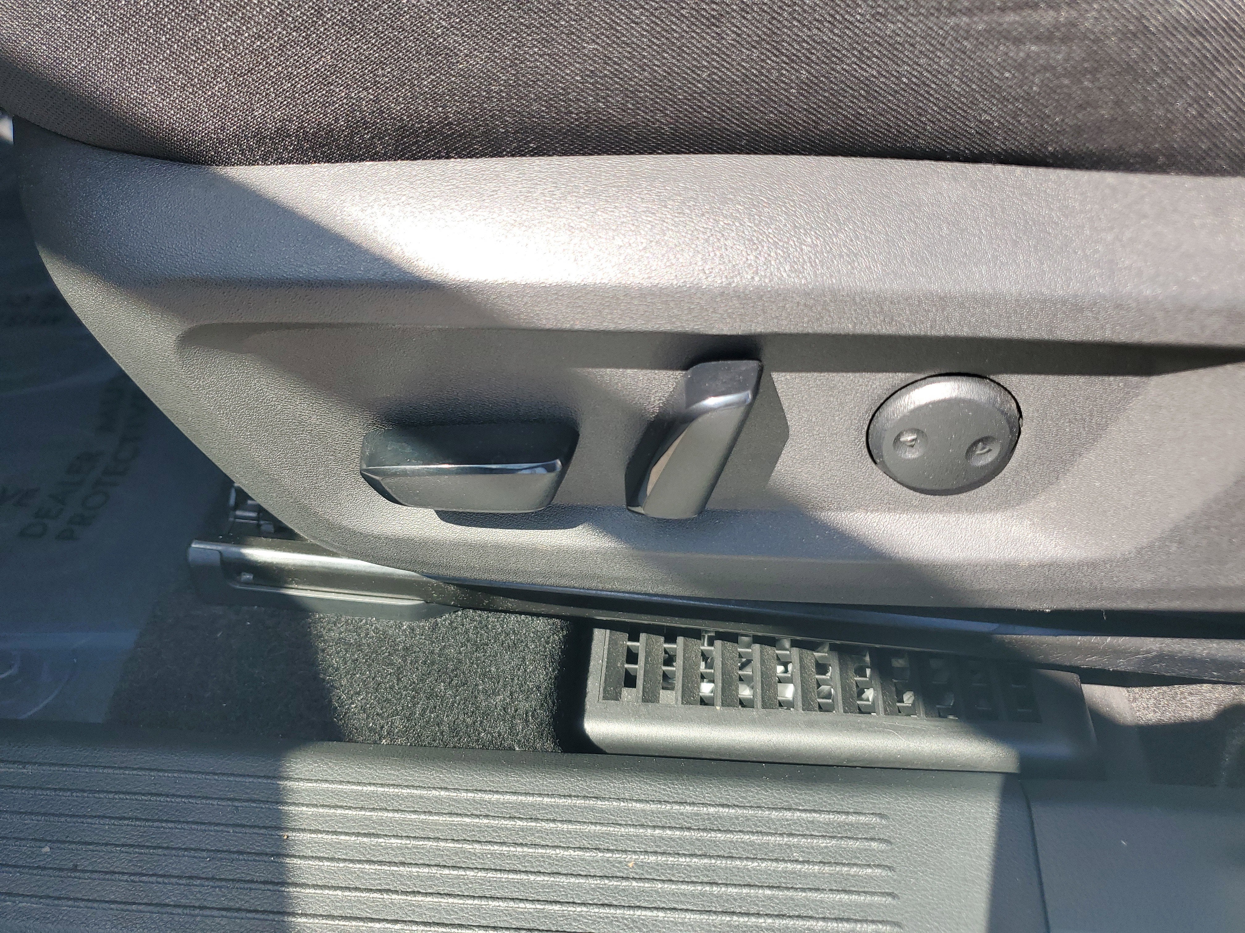 2023 Nissan Rogue SV 4WD