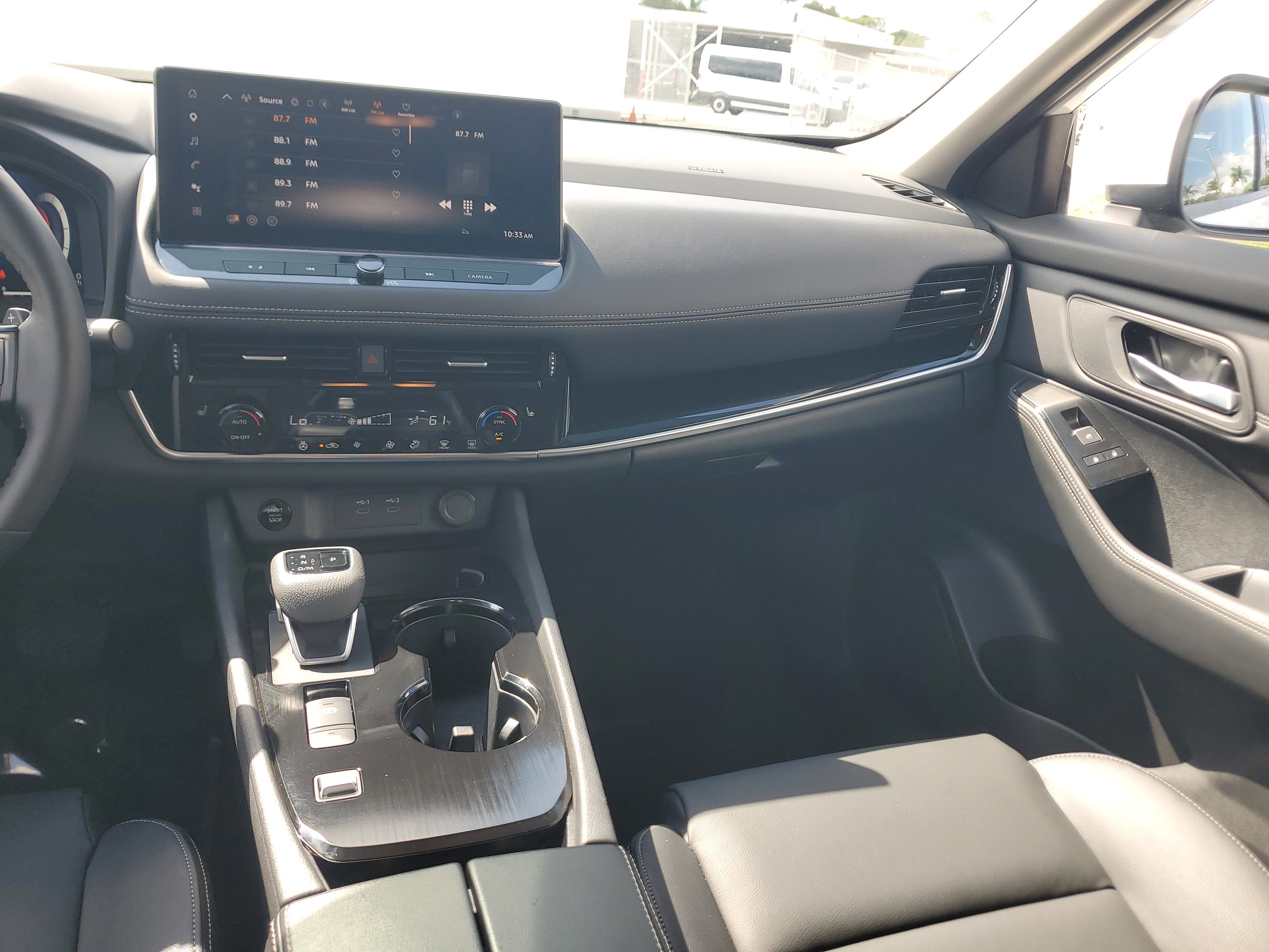 2025 Nissan Rogue SL