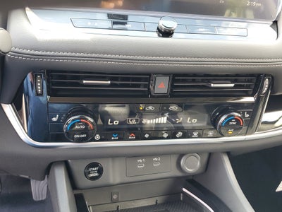 2025 Nissan Rogue SL