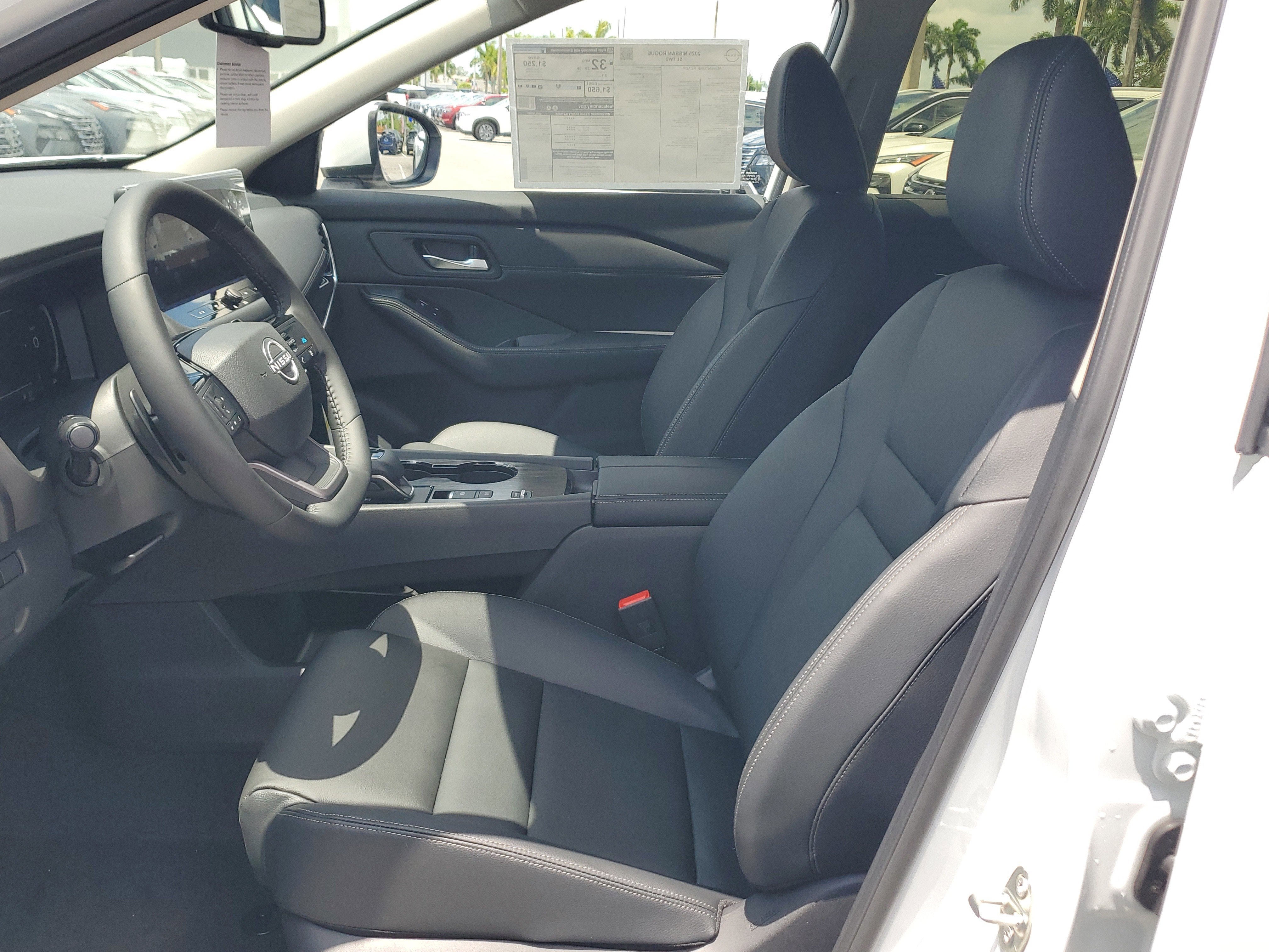 2025 Nissan Rogue SL