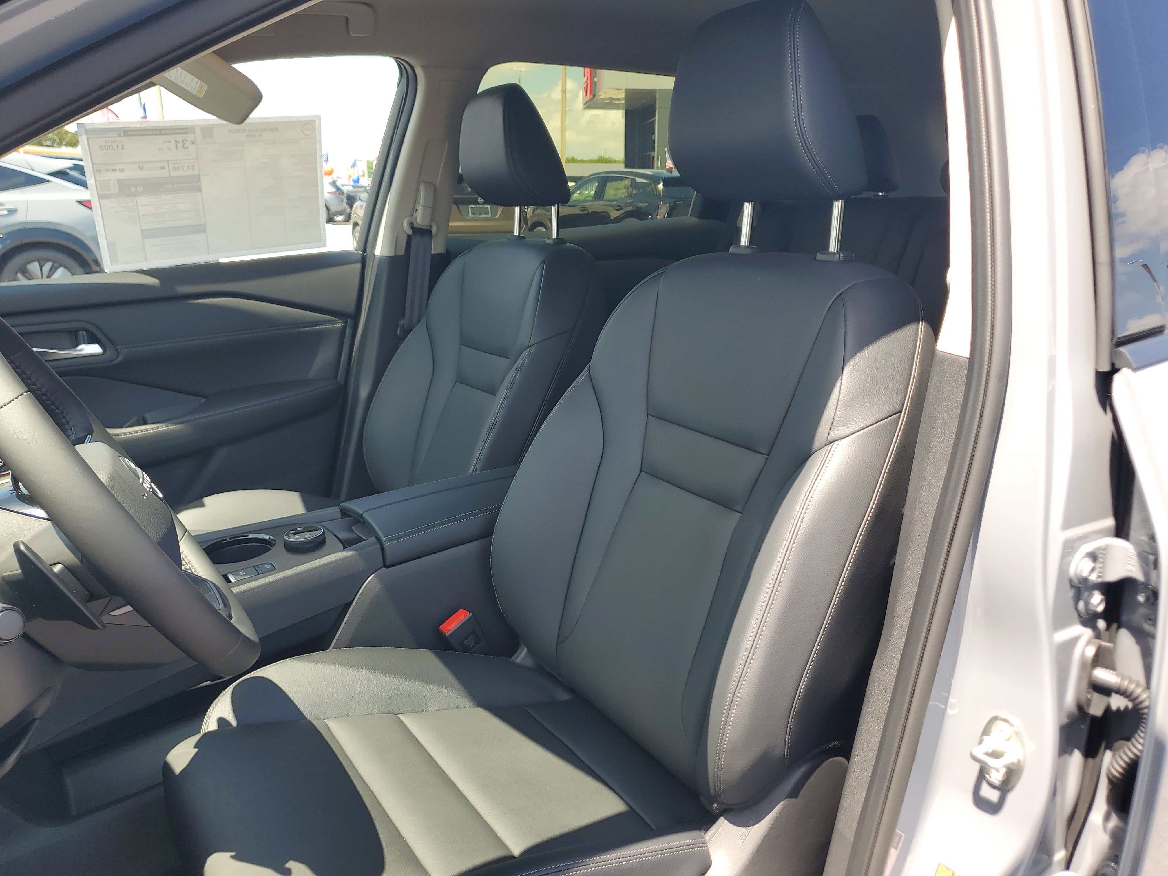 2025 Nissan Rogue SL