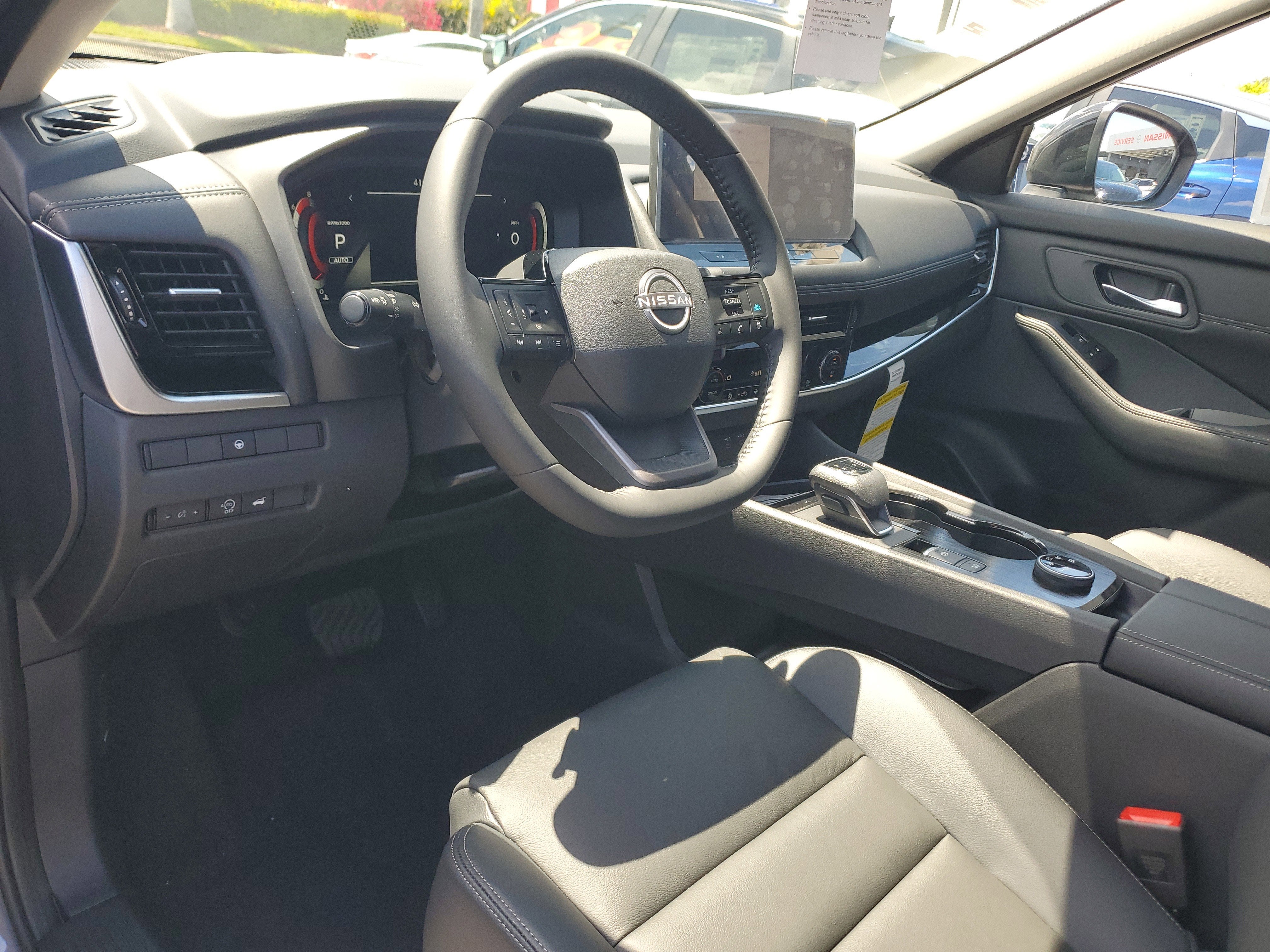 2025 Nissan Rogue SL