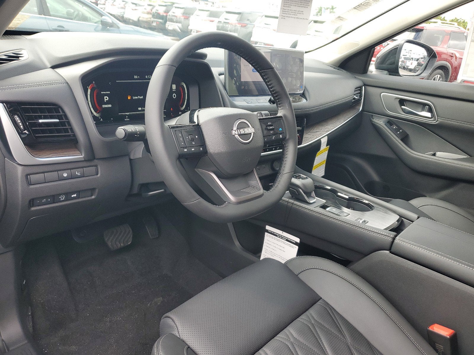 2025 Nissan Rogue Platinum