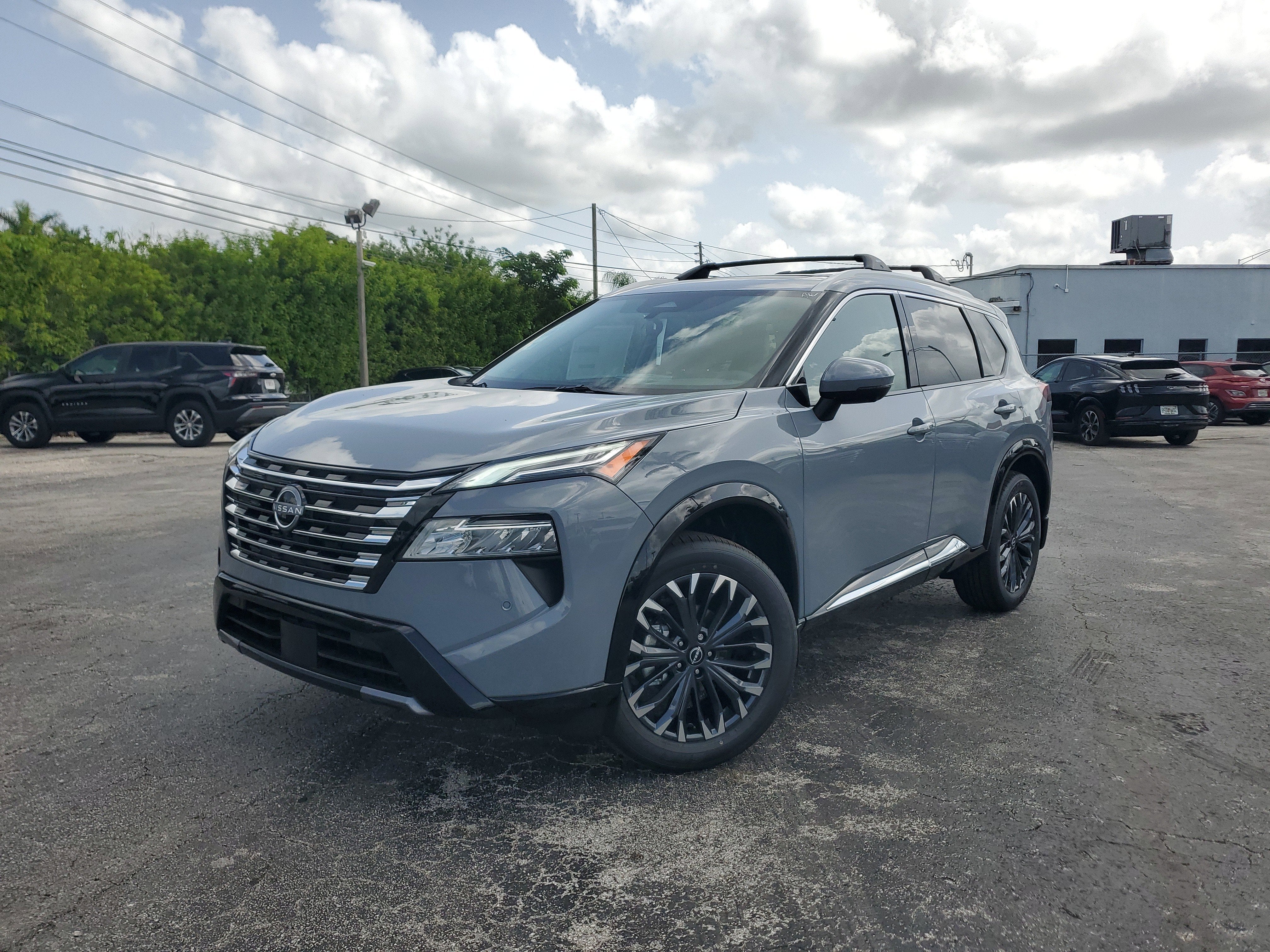 2025 Nissan Rogue Platinum