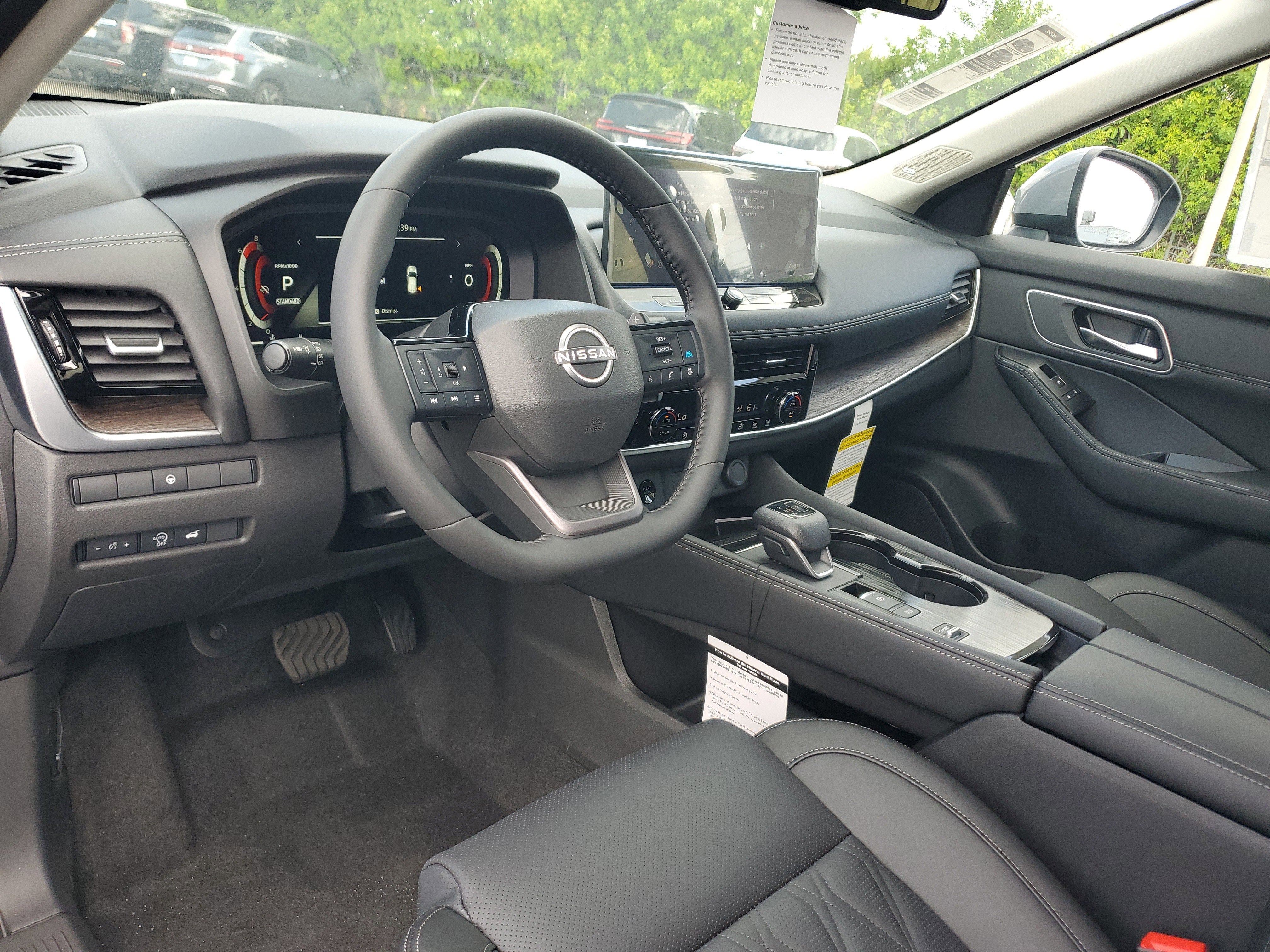 2025 Nissan Rogue Platinum