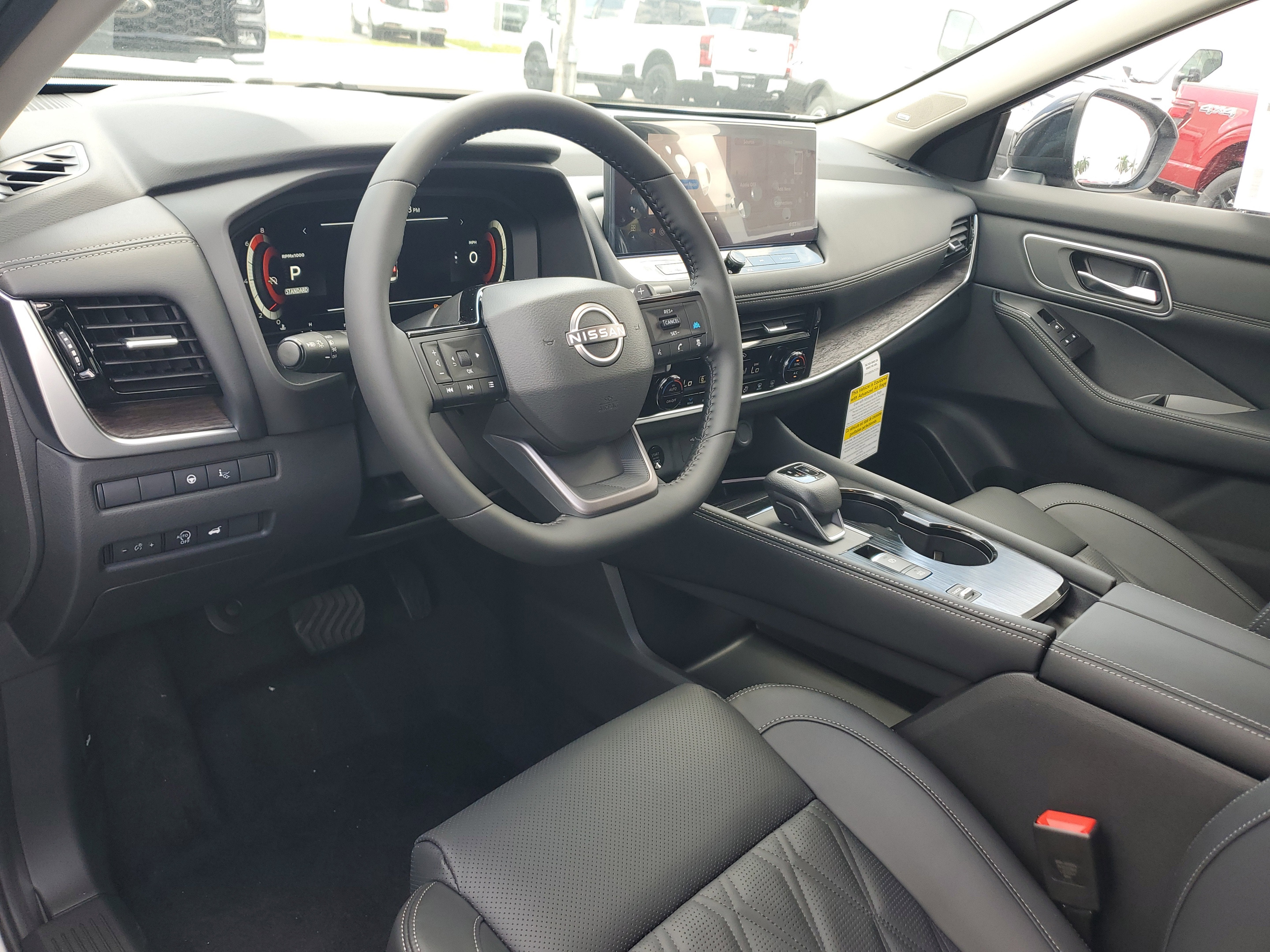 2025 Nissan Rogue Platinum