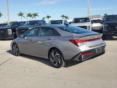 2025 Hyundai Elantra SEL Sport