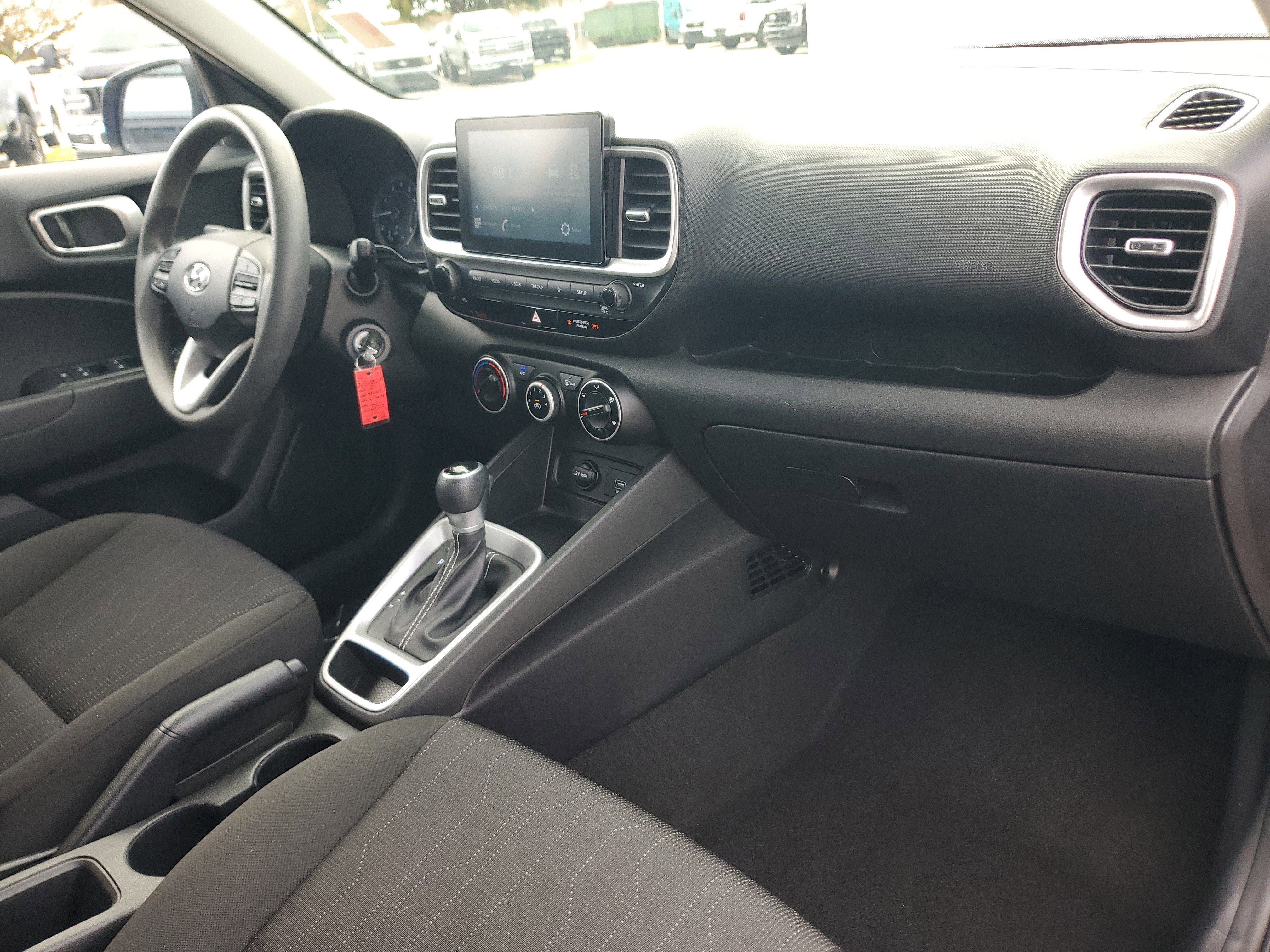 2021 Hyundai Venue SE